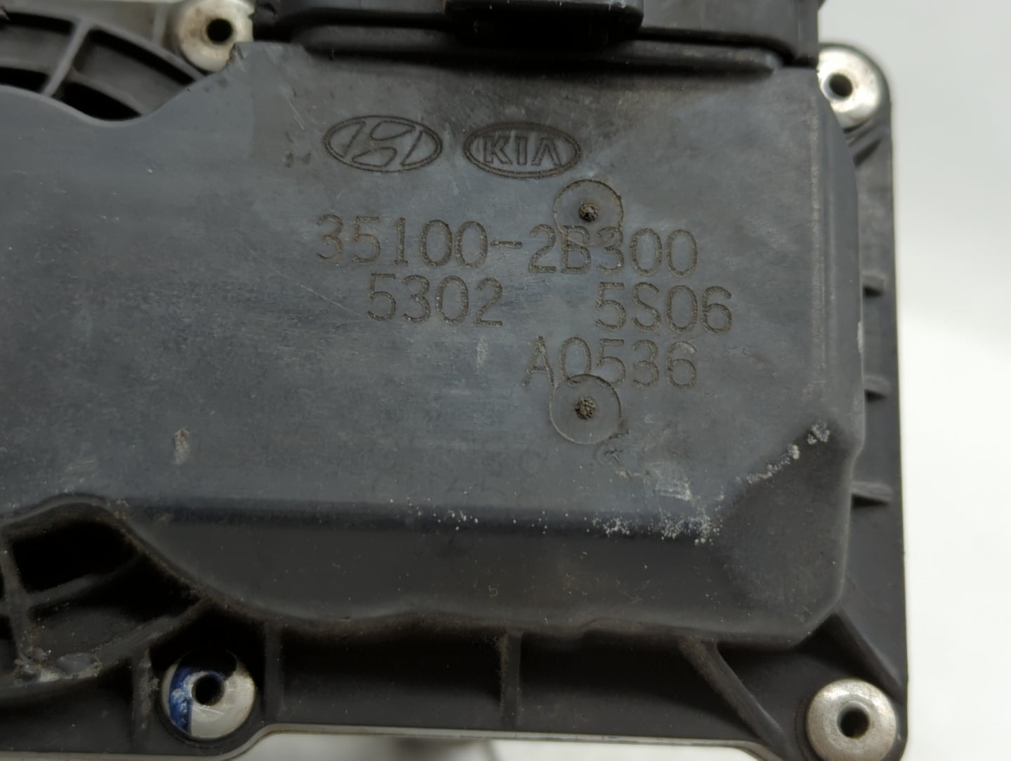2012-2019 Kia Soul Throttle Body P/N:35100-2B310 5302-1S02, 35100-2B300 Fits Fits 2012 2013 2014 2015 2016 2017 2018 2019 OE
