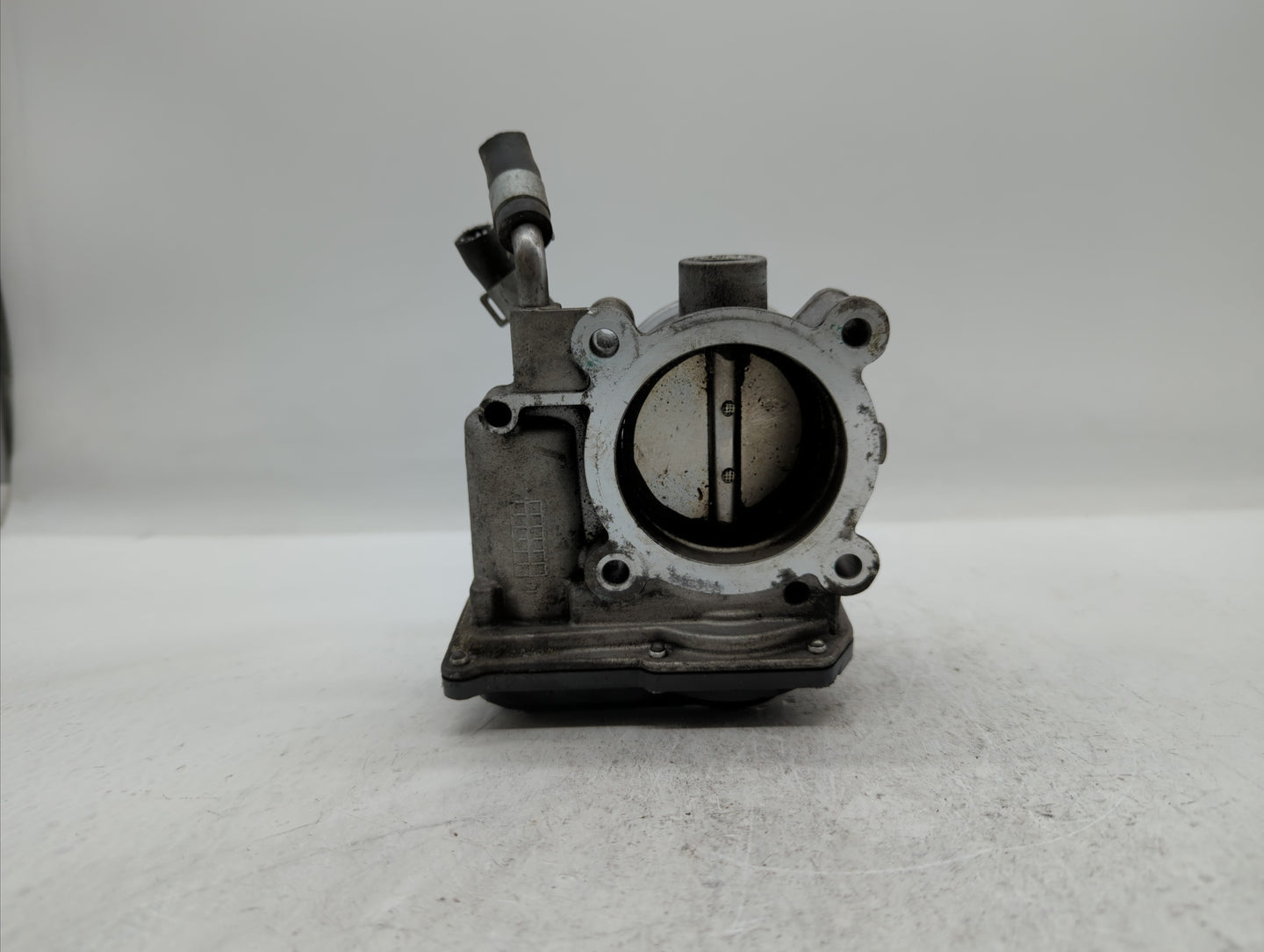 2014-2019 Kia Soul Throttle Body P/N:35100-2E710 35100-2E000 Fits Fits 2011 2012 2013 2014 2015 2016 2017 2018 2019 OEM Used