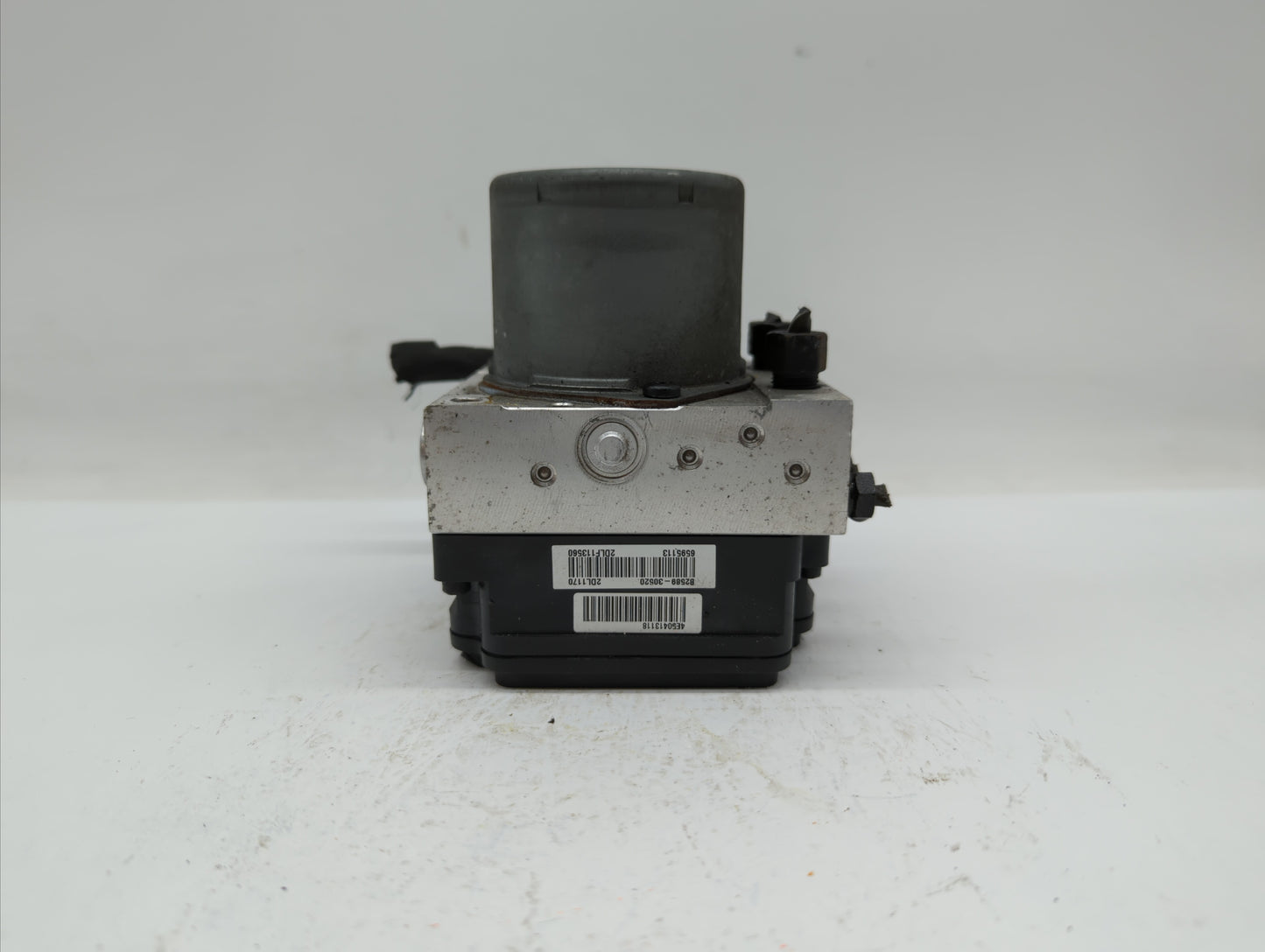 2014-2015 Kia Soul ABS Pump Control Module Replacement P/N:58900-B2506 58929-B2506, 58920-B2506 Fits Fits 2014 2015 OEM Used