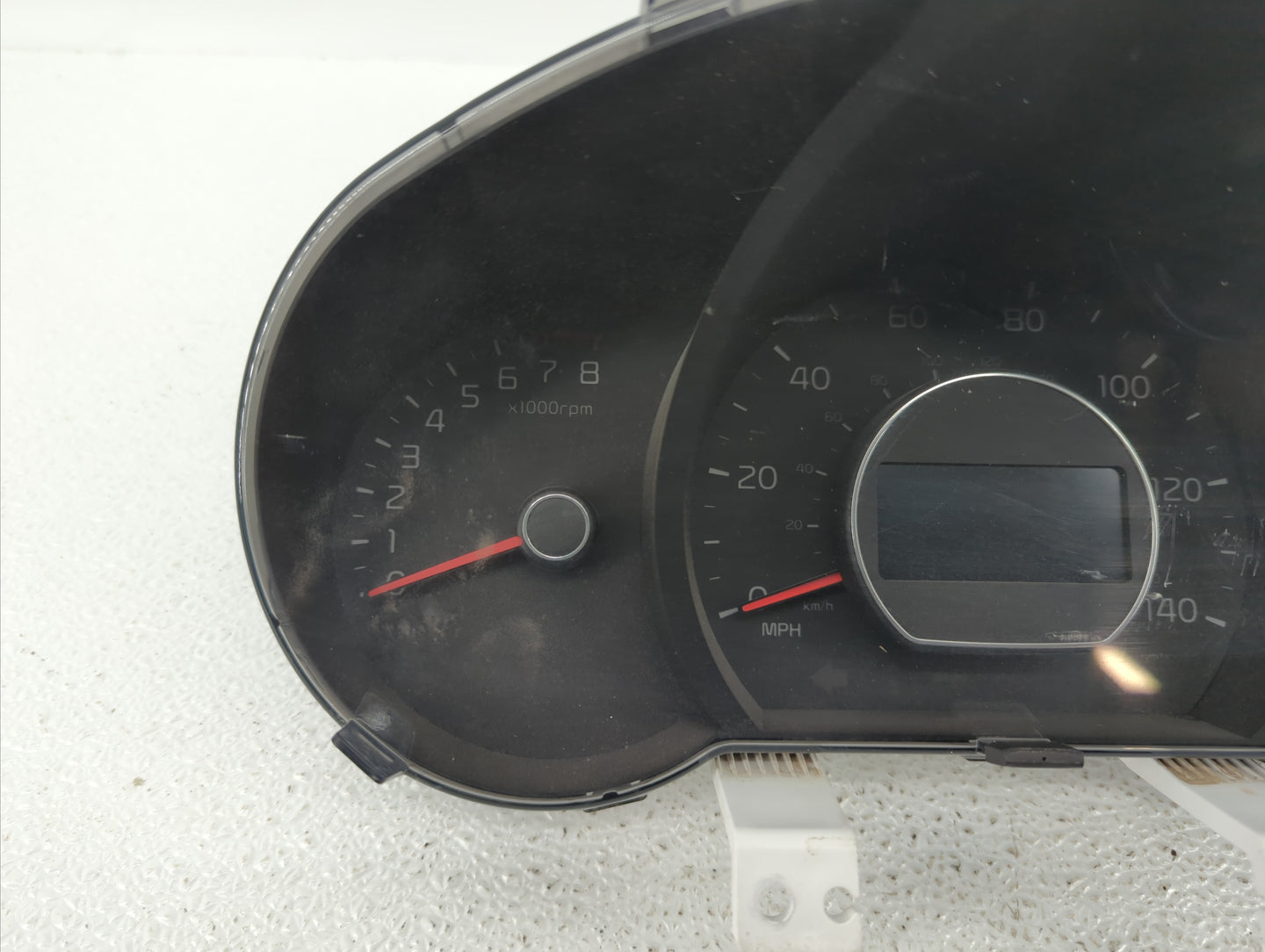 2014-2015 Kia Soul Instrument Cluster Speedometer Gauges P/N:94006-B2510 94006-B2520 Fits Fits 2014 2015 OEM Used Auto Parts