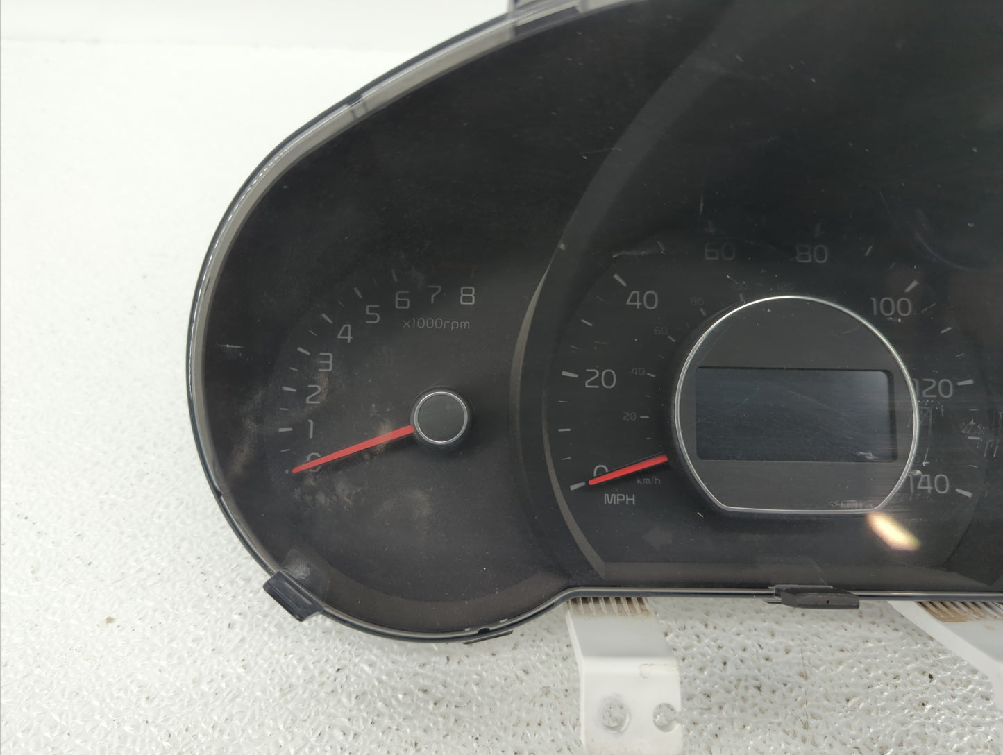 2014-2015 Kia Soul Instrument Cluster Speedometer Gauges P/N:94006-B2510 94006-B2520 Fits Fits 2014 2015 OEM Used Auto Parts