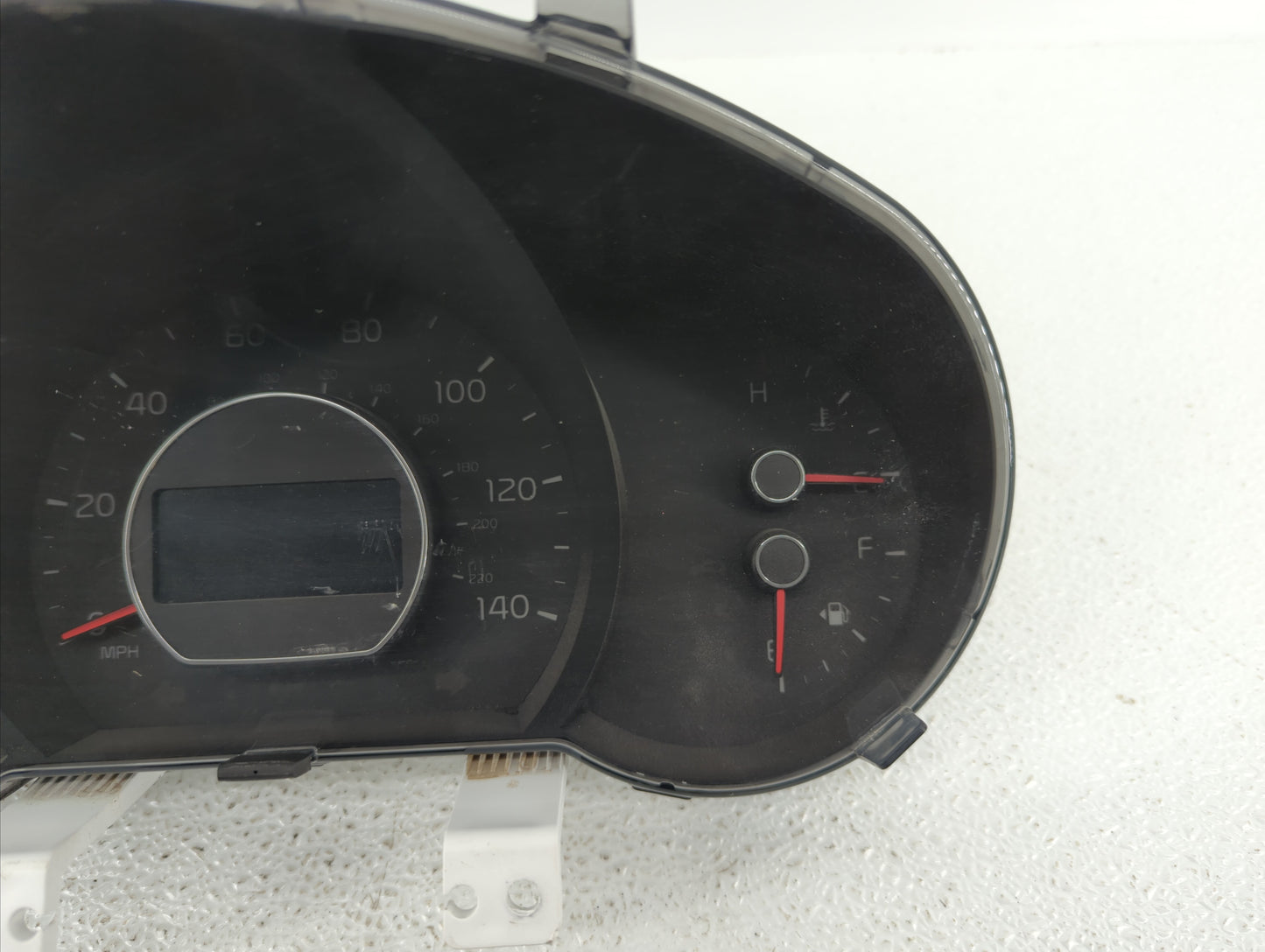 2014-2015 Kia Soul Instrument Cluster Speedometer Gauges P/N:94006-B2510 94006-B2520 Fits Fits 2014 2015 OEM Used Auto Parts