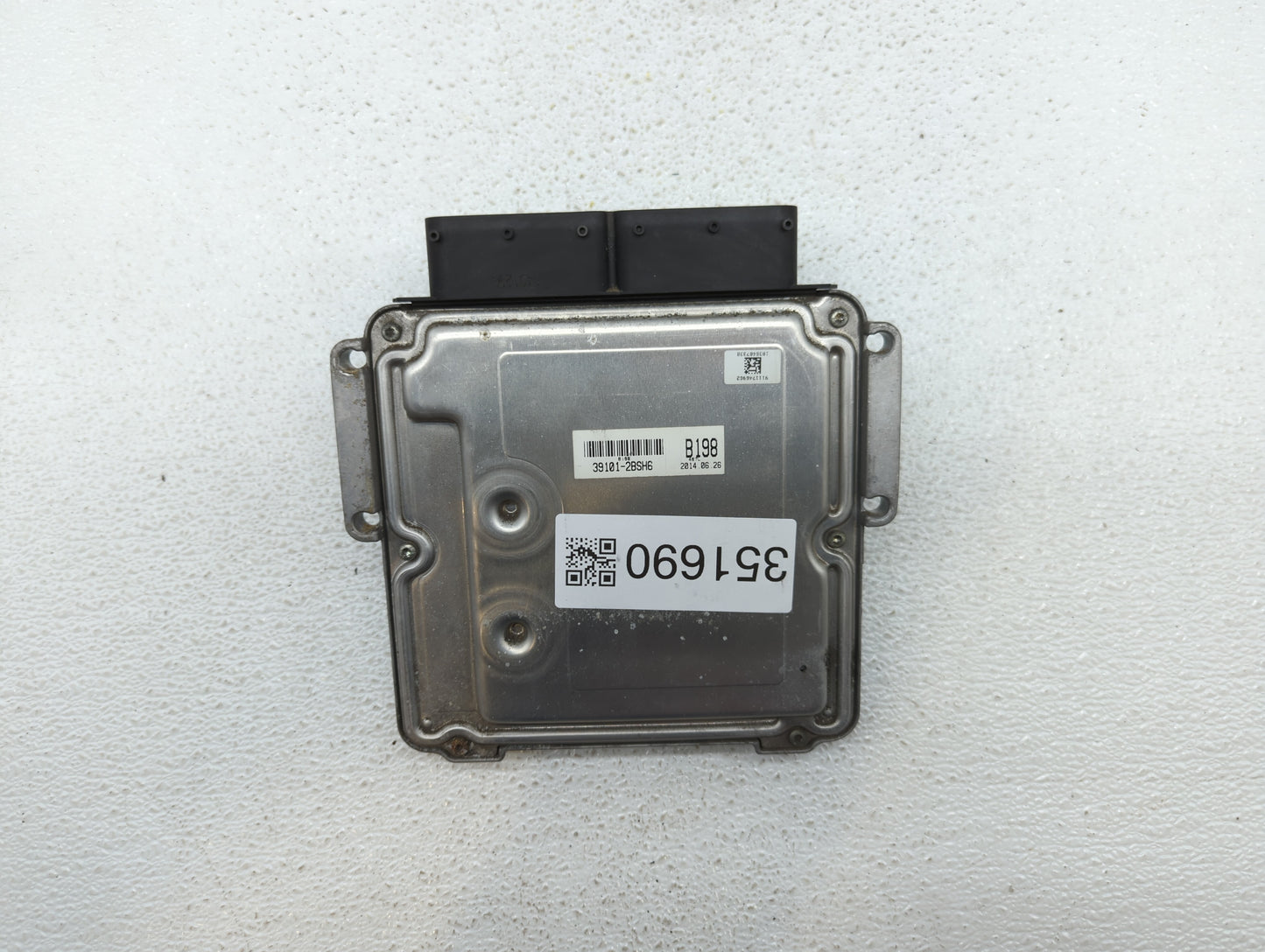 2015 Kia Soul PCM Engine Control Computer ECU ECM PCU OEM P/N:39110-2BSH6 Fits OEM Used Auto Parts - Oemusedautoparts1.com