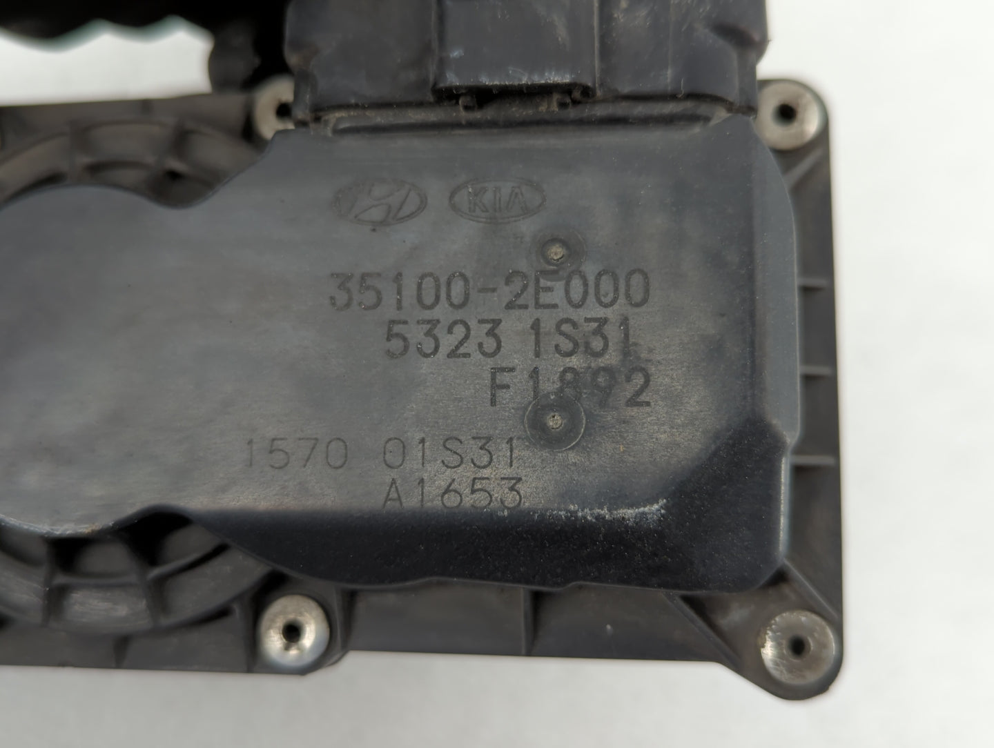 2014-2019 Kia Soul Throttle Body P/N:35100-2E000 1302150124, 35100-2E710 Fits Fits 2011 2012 2013 2014 2015 2016 2017 2018 2