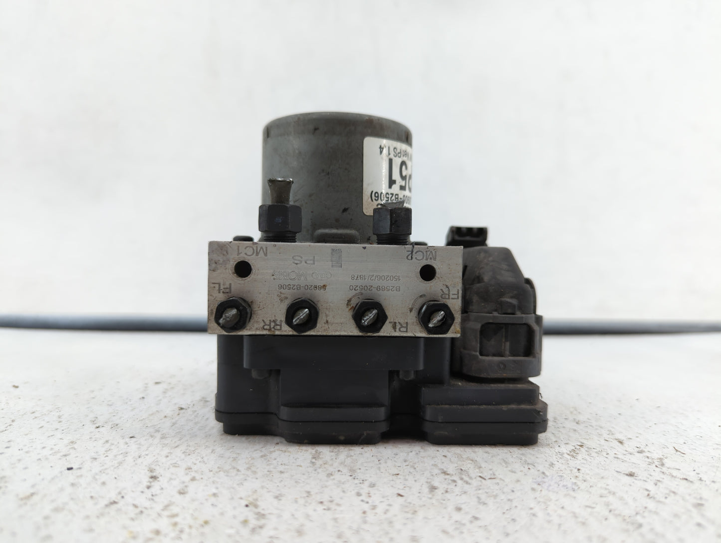 2014-2015 Kia Soul ABS Pump Control Module Replacement P/N:58900-B2506 58929-B2506, 58920-B2506 Fits Fits 2014 2015 OEM Used