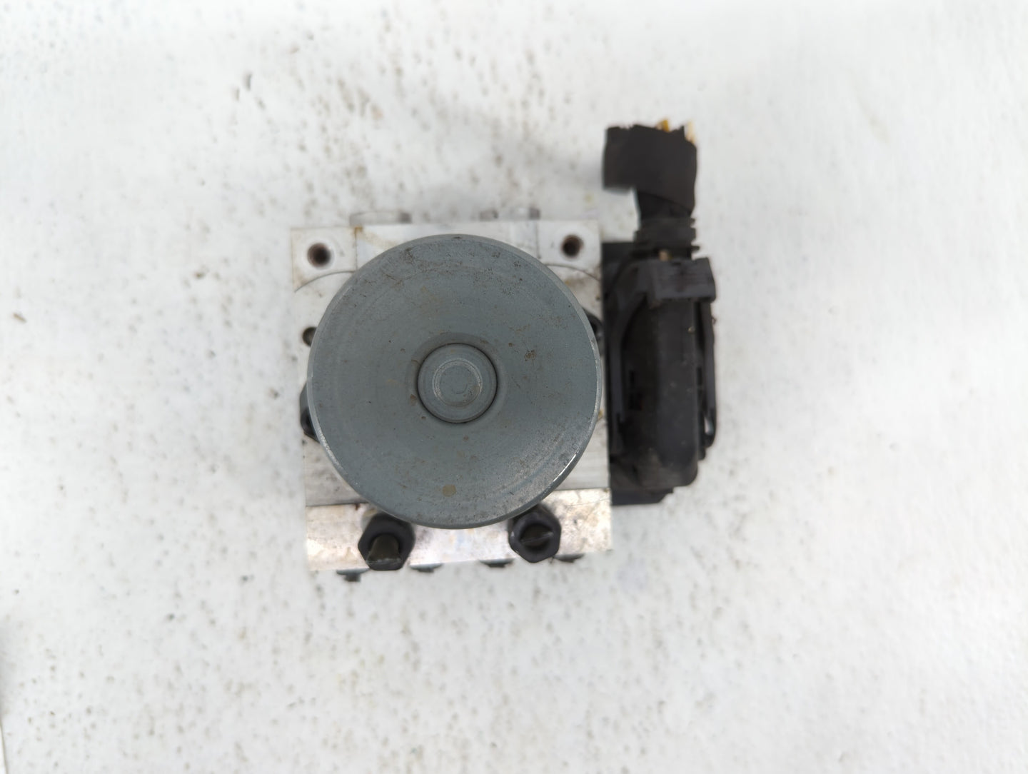2014-2015 Kia Soul ABS Pump Control Module Replacement P/N:58900-B2506 58929-B2506, 58920-B2506 Fits Fits 2014 2015 OEM Used