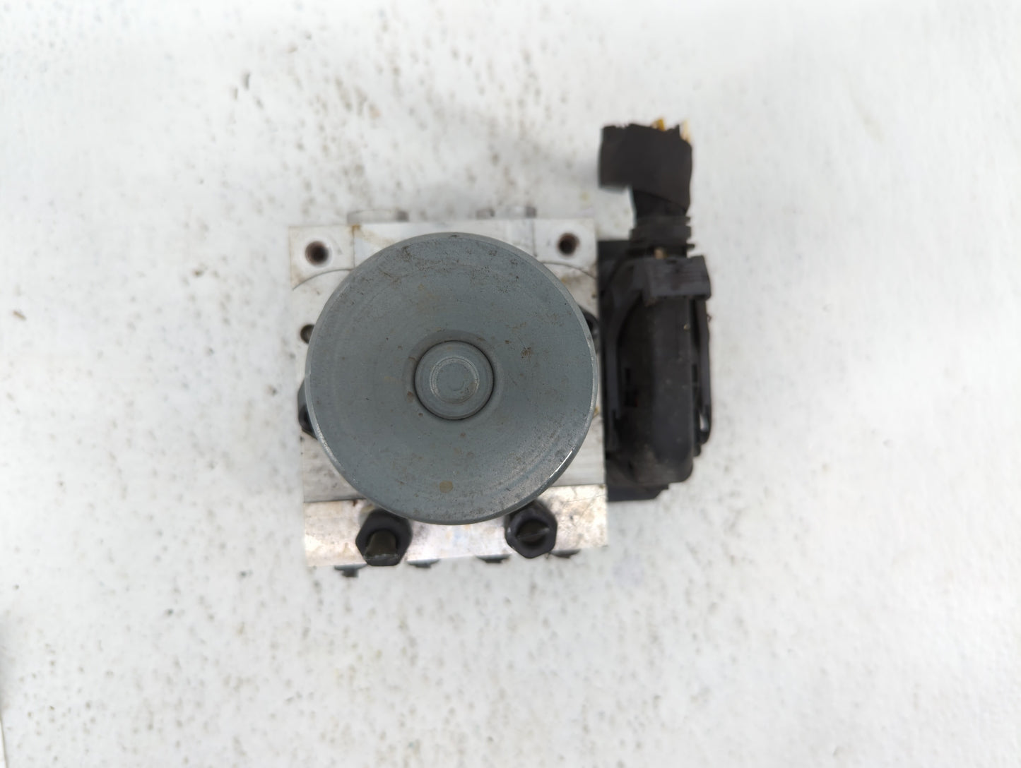 2014-2015 Kia Soul ABS Pump Control Module Replacement P/N:58900-B2506 58929-B2506, 58920-B2506 Fits Fits 2014 2015 OEM Used