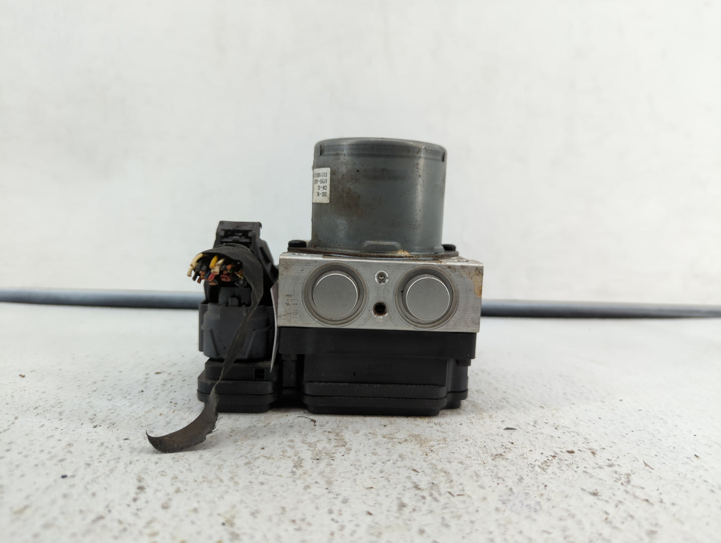 2014-2015 Kia Soul ABS Pump Control Module Replacement P/N:58900-B2506 58929-B2506, 58920-B2506 Fits Fits 2014 2015 OEM Used