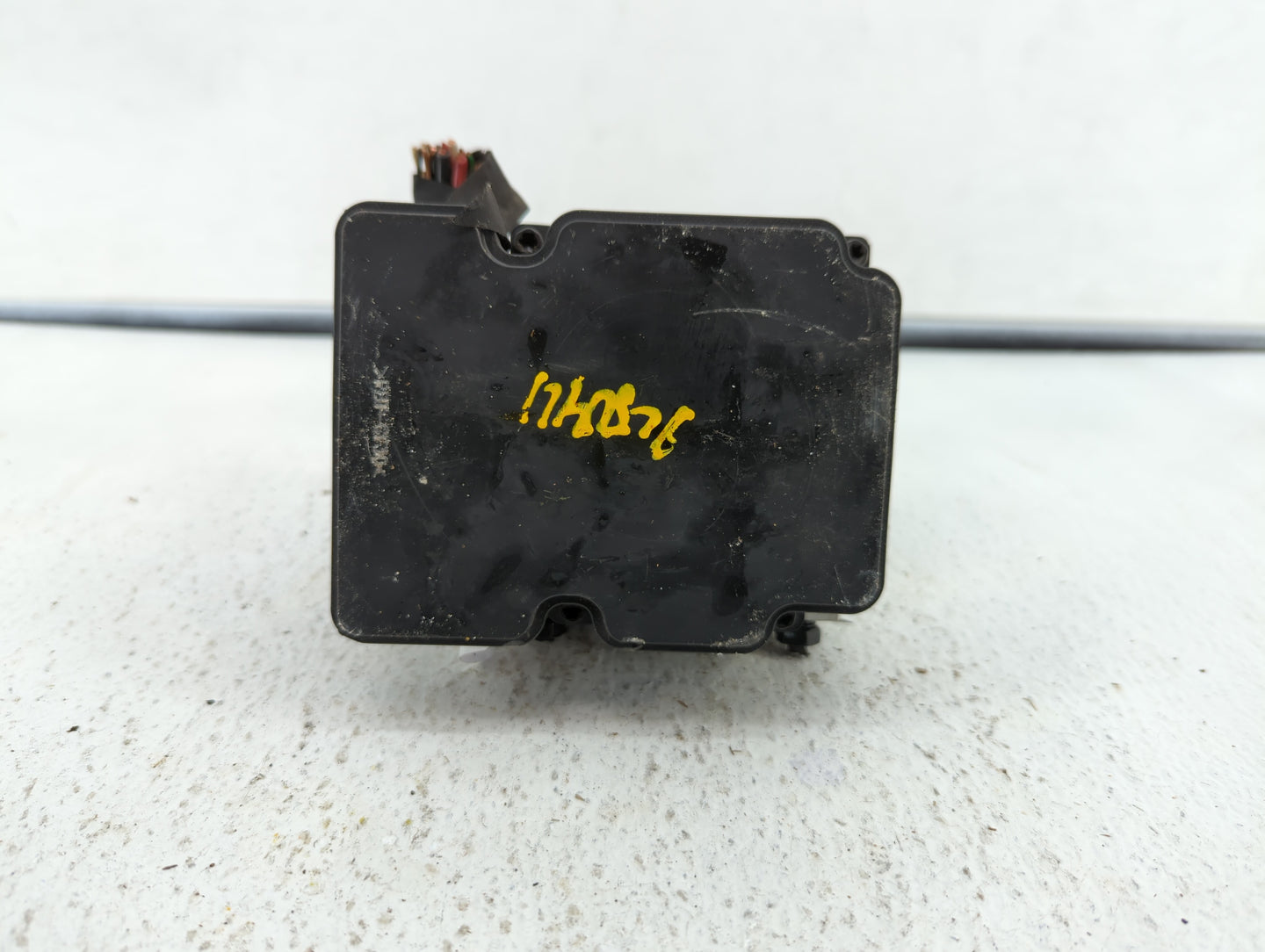 2014-2015 Kia Soul ABS Pump Control Module Replacement P/N:58900-B2506 58929-B2506, 58920-B2506 Fits Fits 2014 2015 OEM Used