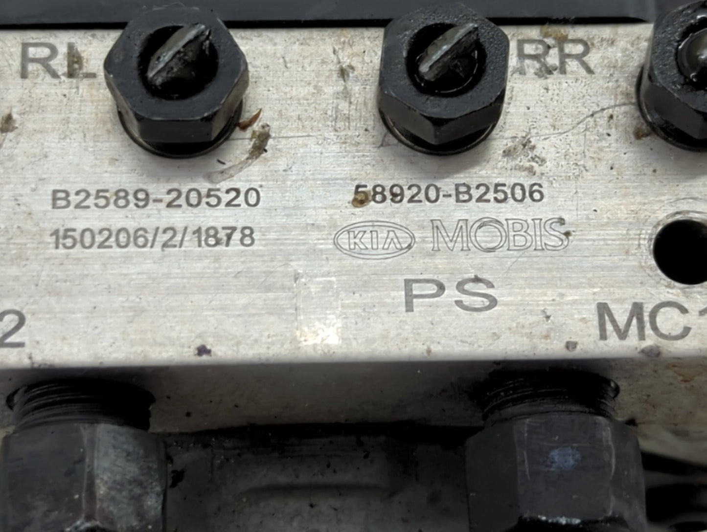 2014-2015 Kia Soul ABS Pump Control Module Replacement P/N:58900-B2506 58929-B2506, 58920-B2506 Fits Fits 2014 2015 OEM Used