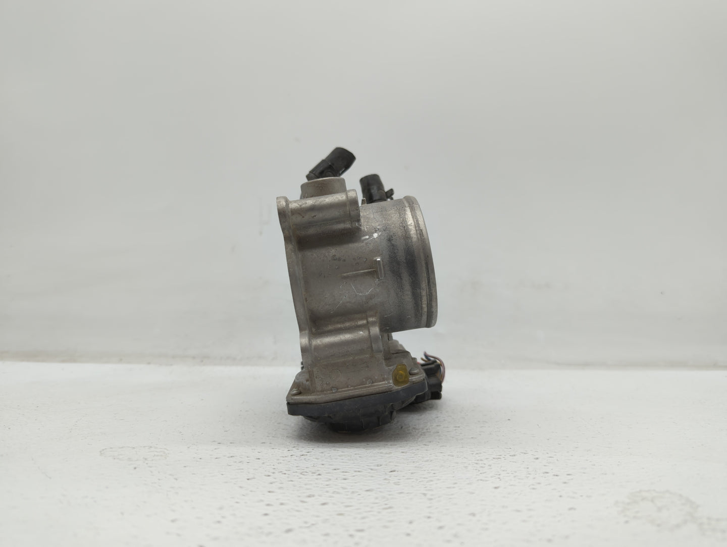 2014-2019 Kia Soul Throttle Body P/N:35100-2E000 1302150124, 35100-2E710 Fits Fits 2011 2012 2013 2014 2015 2016 2017 2018 2