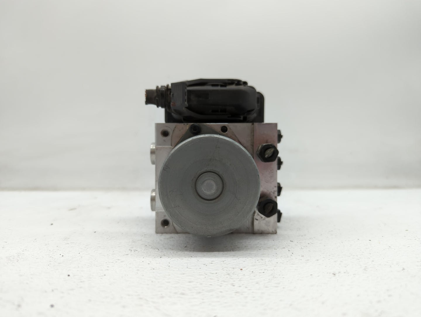 2014-2015 Kia Soul ABS Pump Control Module Replacement P/N:58900-B2506 58929-B2506, 58920-B2506 Fits Fits 2014 2015 OEM Used