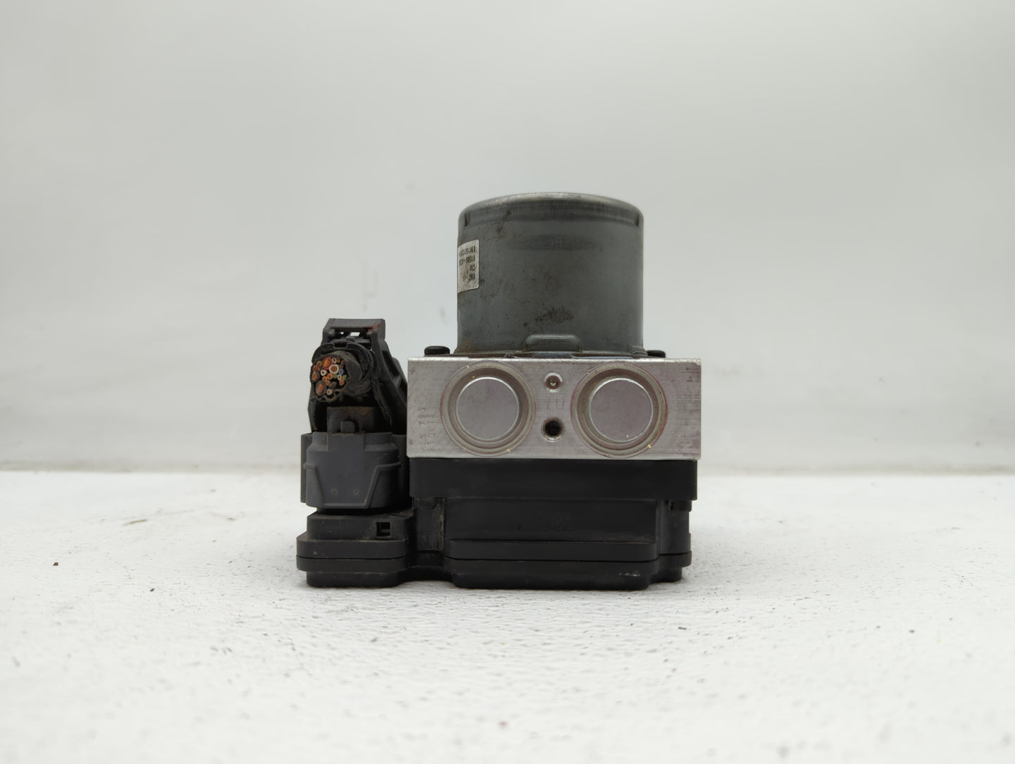 2014-2015 Kia Soul ABS Pump Control Module Replacement P/N:58900-B2506 58929-B2506, 58920-B2506 Fits Fits 2014 2015 OEM Used