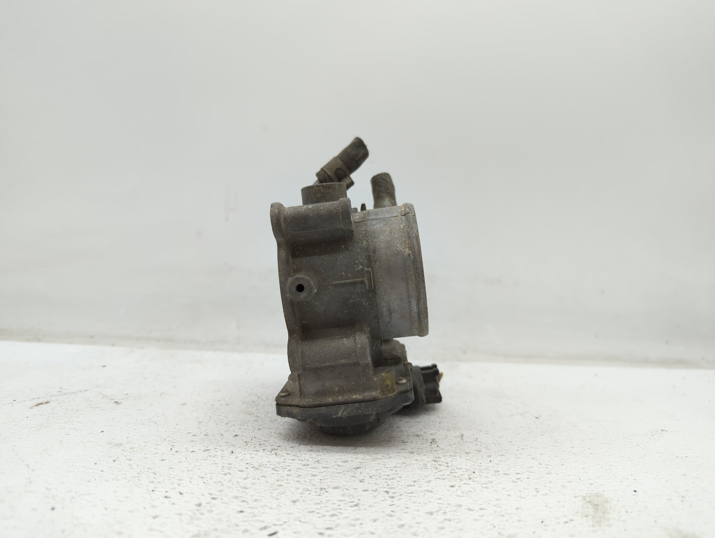 2014-2019 Kia Soul Throttle Body P/N:35100-2E000 1302150124, 35100-2E710 Fits Fits 2011 2012 2013 2014 2015 2016 2017 2018 2