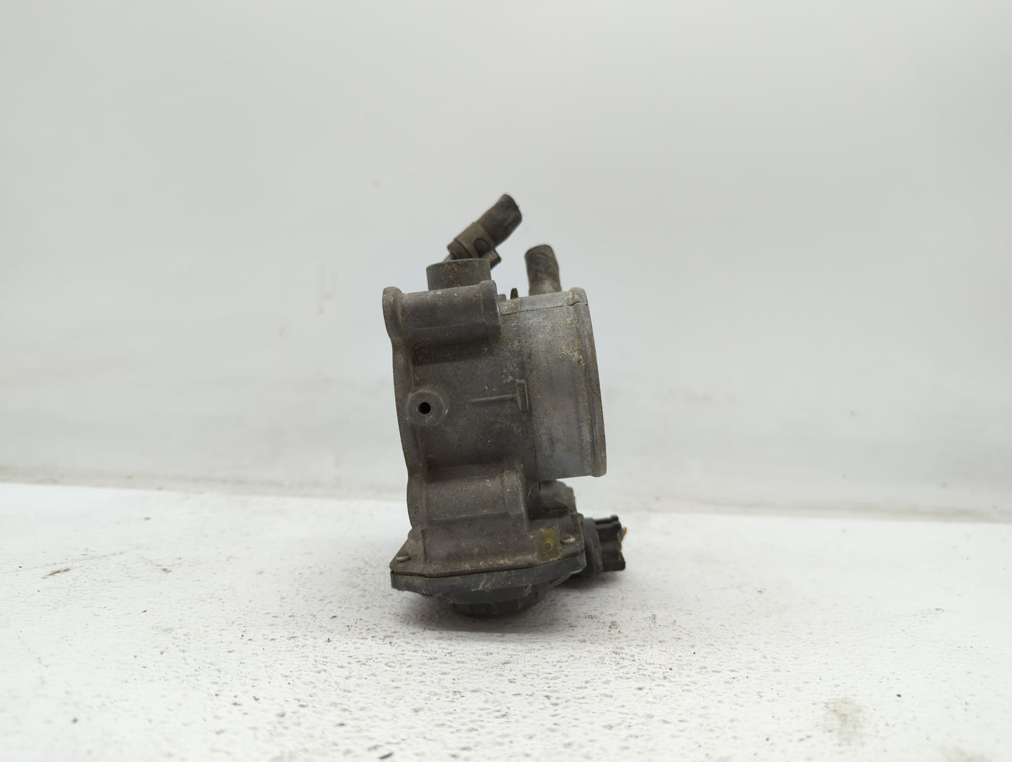 2014-2019 Kia Soul Throttle Body P/N:35100-2E000 1302150124, 35100-2E710 Fits Fits 2011 2012 2013 2014 2015 2016 2017 2018 2