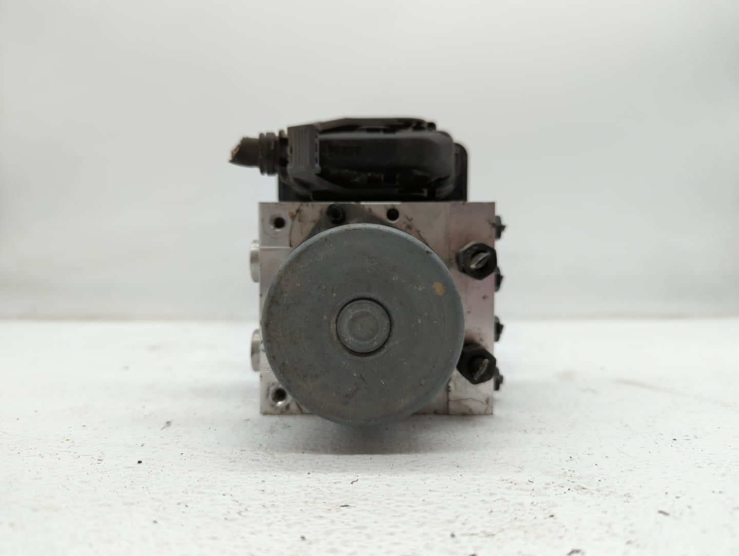 2014-2015 Kia Soul ABS Pump Control Module Replacement P/N:58900-B2506 58929-B2506, 58920-B2506 Fits Fits 2014 2015 OEM Used