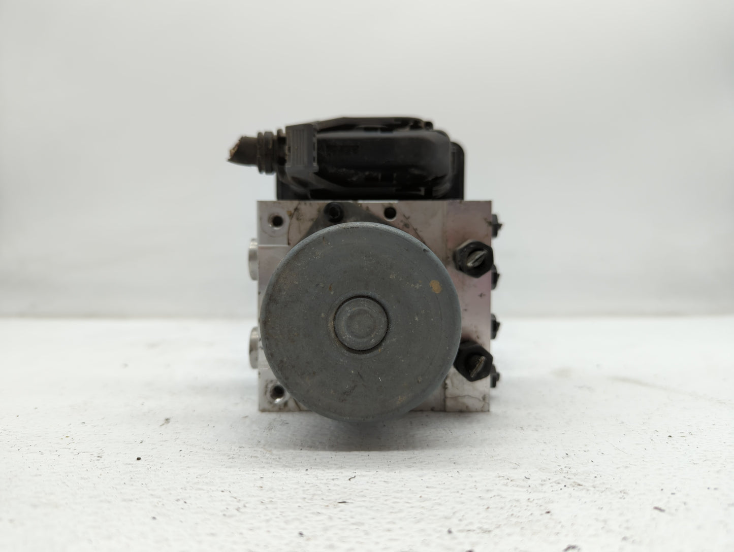 2014-2015 Kia Soul ABS Pump Control Module Replacement P/N:58900-B2506 58929-B2506, 58920-B2506 Fits Fits 2014 2015 OEM Used