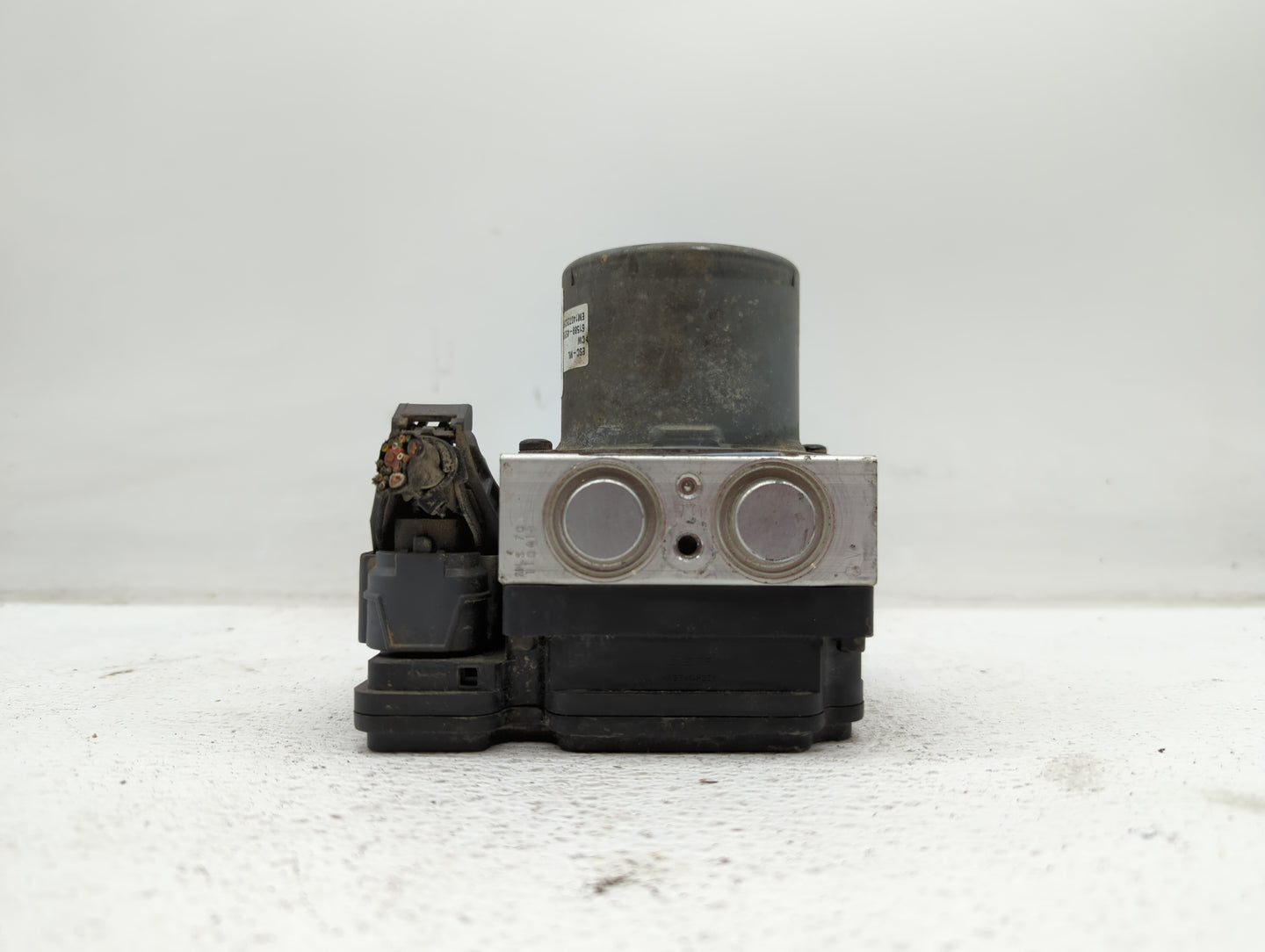 2014-2015 Kia Soul ABS Pump Control Module Replacement P/N:58900-B2506 58929-B2506, 58920-B2506 Fits Fits 2014 2015 OEM Used