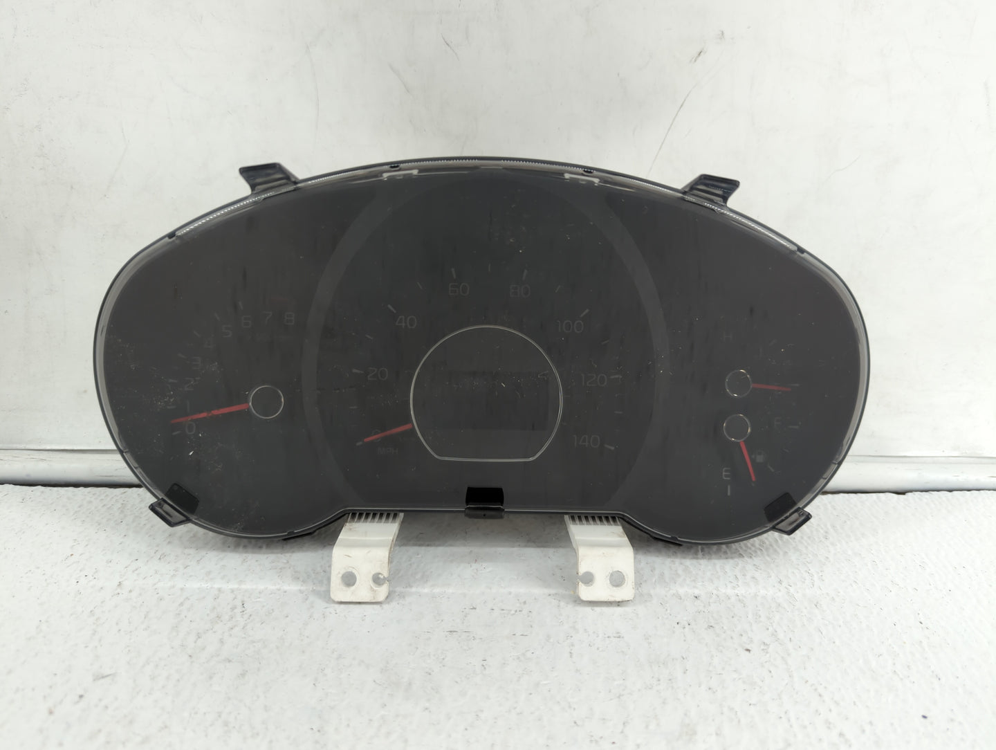 2014-2015 Kia Soul Instrument Cluster Speedometer Gauges P/N:94006-B2530 Fits Fits 2014 2015 OEM Used Auto Parts - Oemusedau