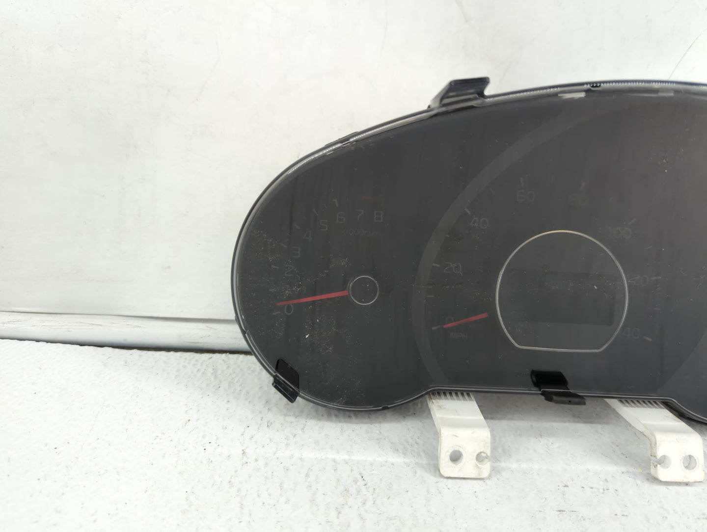 2014-2015 Kia Soul Instrument Cluster Speedometer Gauges P/N:94006-B2530 Fits Fits 2014 2015 OEM Used Auto Parts - Oemusedau