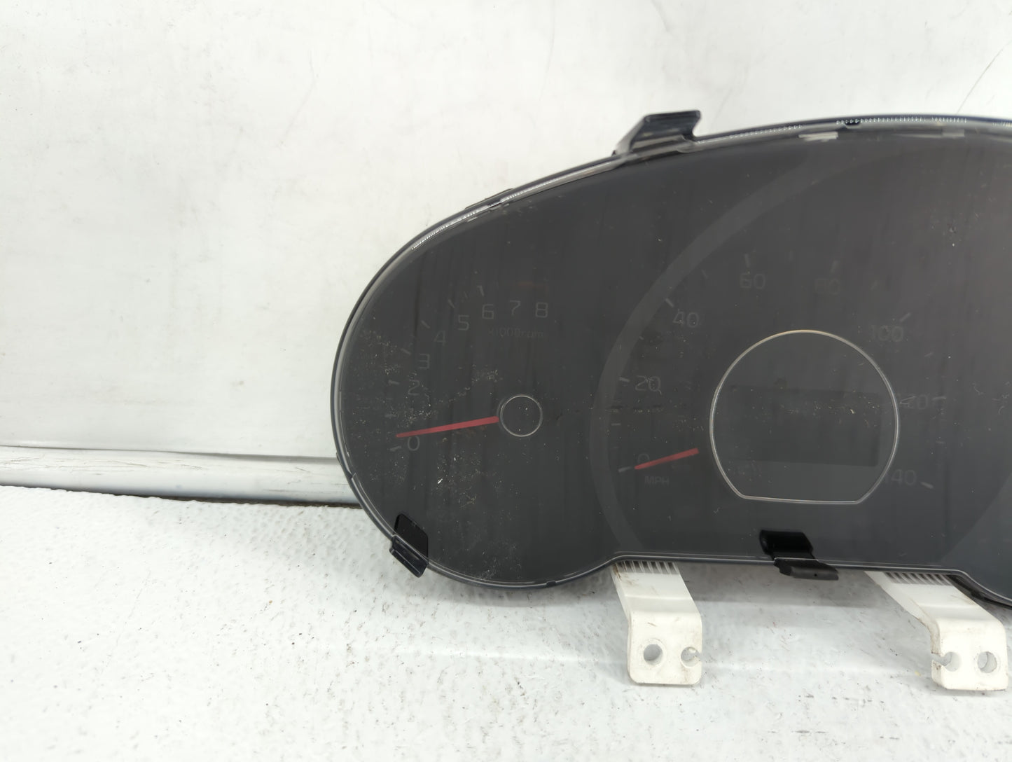 2014-2015 Kia Soul Instrument Cluster Speedometer Gauges P/N:94006-B2530 Fits Fits 2014 2015 OEM Used Auto Parts - Oemusedau