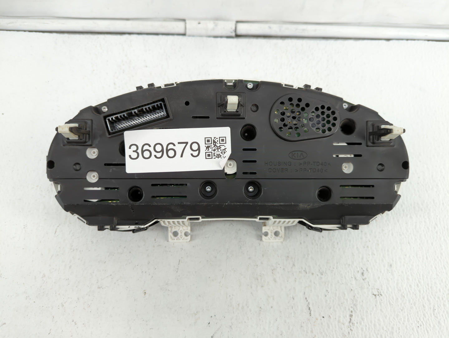 2014-2015 Kia Soul Instrument Cluster Speedometer Gauges P/N:94006-B2510 94006-B2520 Fits Fits 2014 2015 OEM Used Auto Parts