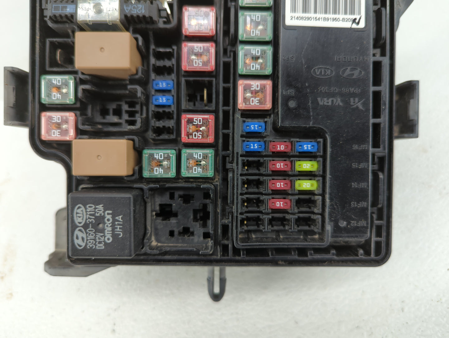 2015 Kia Soul Fusebox Fuse Box Panel Relay Module P/N:91417B2120 91415B2160, 91950-B2090 Fits OEM Used Auto Parts - Oemuseda