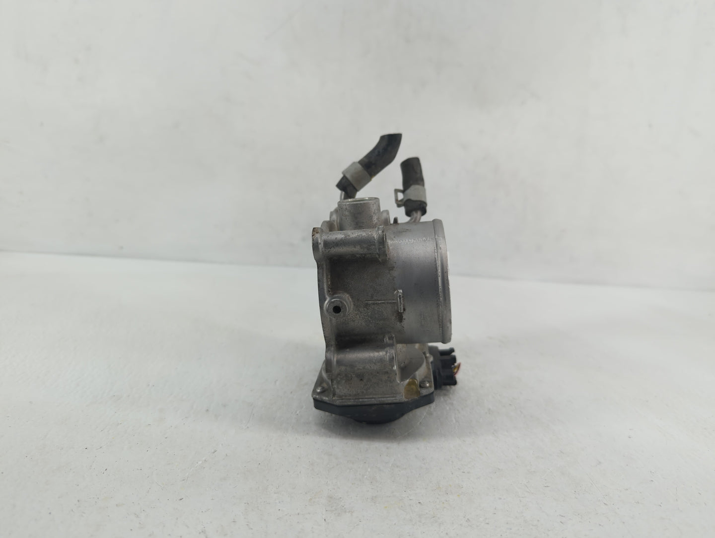 2014-2019 Kia Soul Throttle Body P/N:35100-2E000 1302150124, 35100-2E710 Fits Fits 2011 2012 2013 2014 2015 2016 2017 2018 2