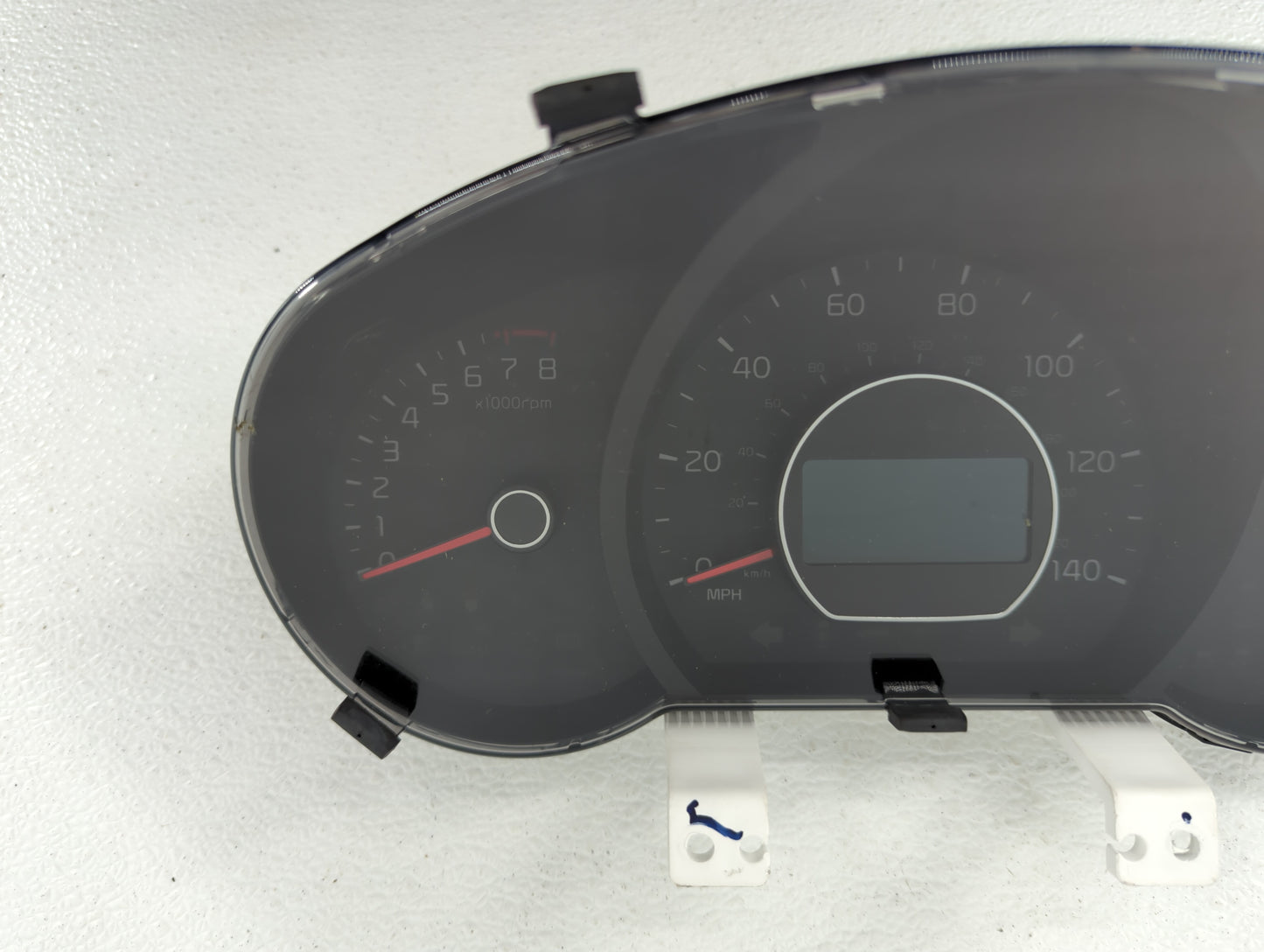 2014-2015 Kia Soul Instrument Cluster Speedometer Gauges P/N:94006-B2540 Fits Fits 2014 2015 OEM Used Auto Parts - Oemusedau