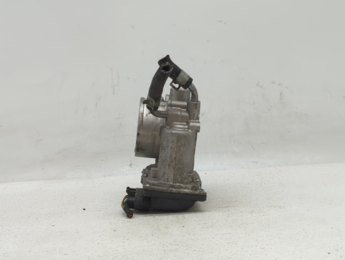 2014-2019 Kia Soul Throttle Body P/N:35100-2E000 1302150124, 35100-2E710 Fits Fits 2011 2012 2013 2014 2015 2016 2017 2018 2