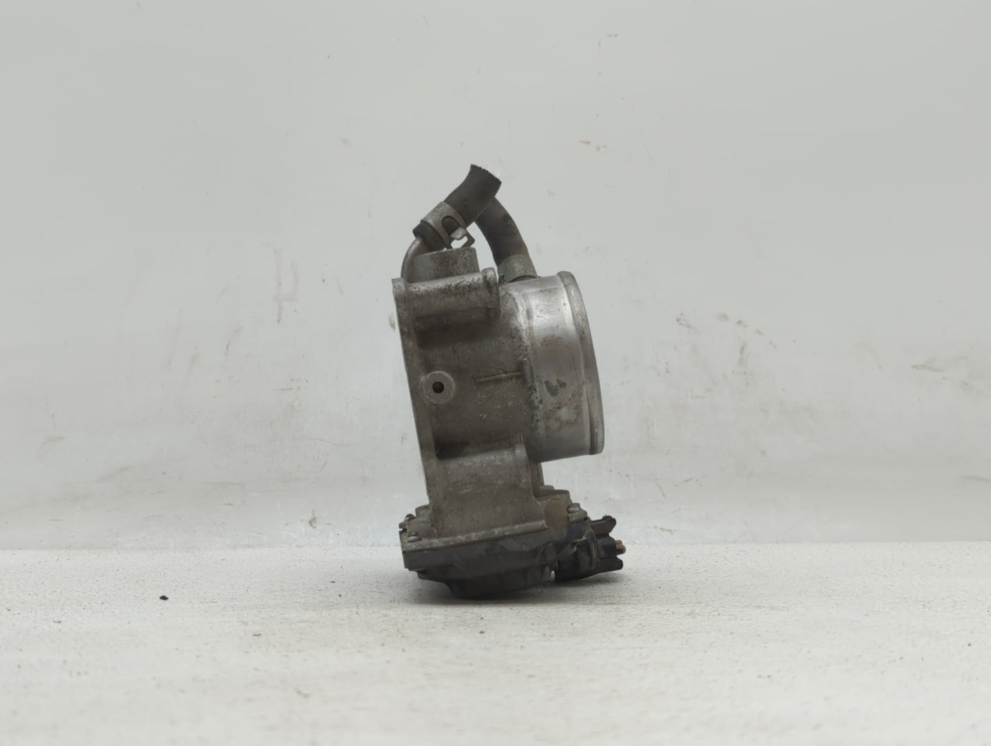 2014-2019 Kia Soul Throttle Body P/N:35100-2E000 1302150124, 35100-2E710 Fits Fits 2011 2012 2013 2014 2015 2016 2017 2018 2