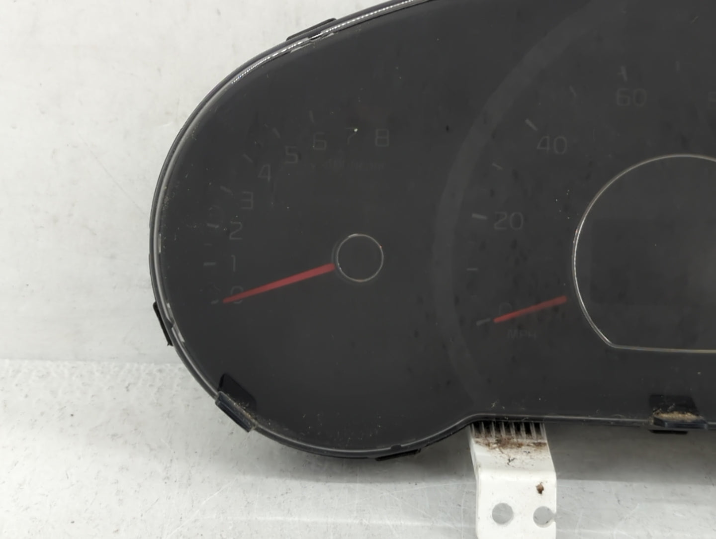 2014-2015 Kia Soul Instrument Cluster Speedometer Gauges P/N:94006-B2510 94006-B2520 Fits Fits 2014 2015 OEM Used Auto Parts