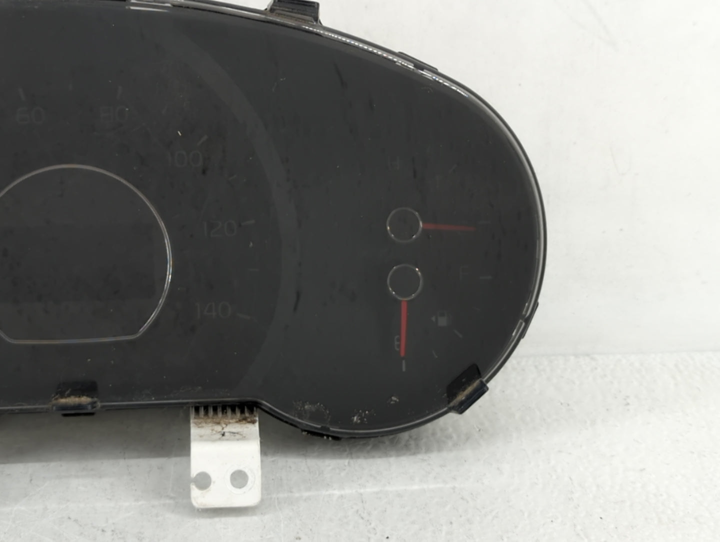 2014-2015 Kia Soul Instrument Cluster Speedometer Gauges P/N:94006-B2510 94006-B2520 Fits Fits 2014 2015 OEM Used Auto Parts