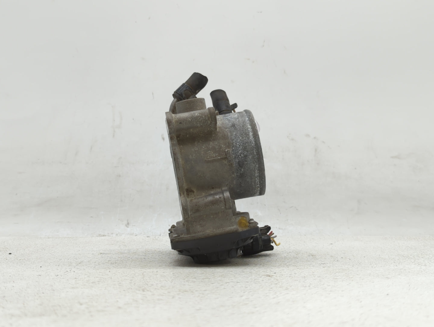 2014-2019 Kia Soul Throttle Body P/N:35100-2E000 1302150124, 35100-2E710 Fits Fits 2011 2012 2013 2014 2015 2016 2017 2018 2
