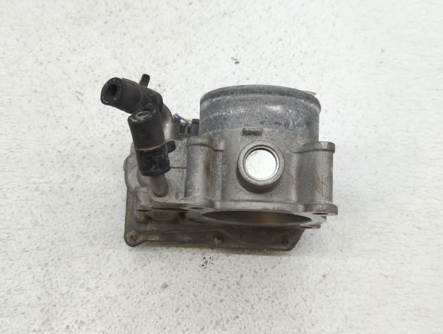 2014-2019 Kia Soul Throttle Body P/N:35100-2E000 1302150124, 35100-2E710 Fits Fits 2011 2012 2013 2014 2015 2016 2017 2018 2