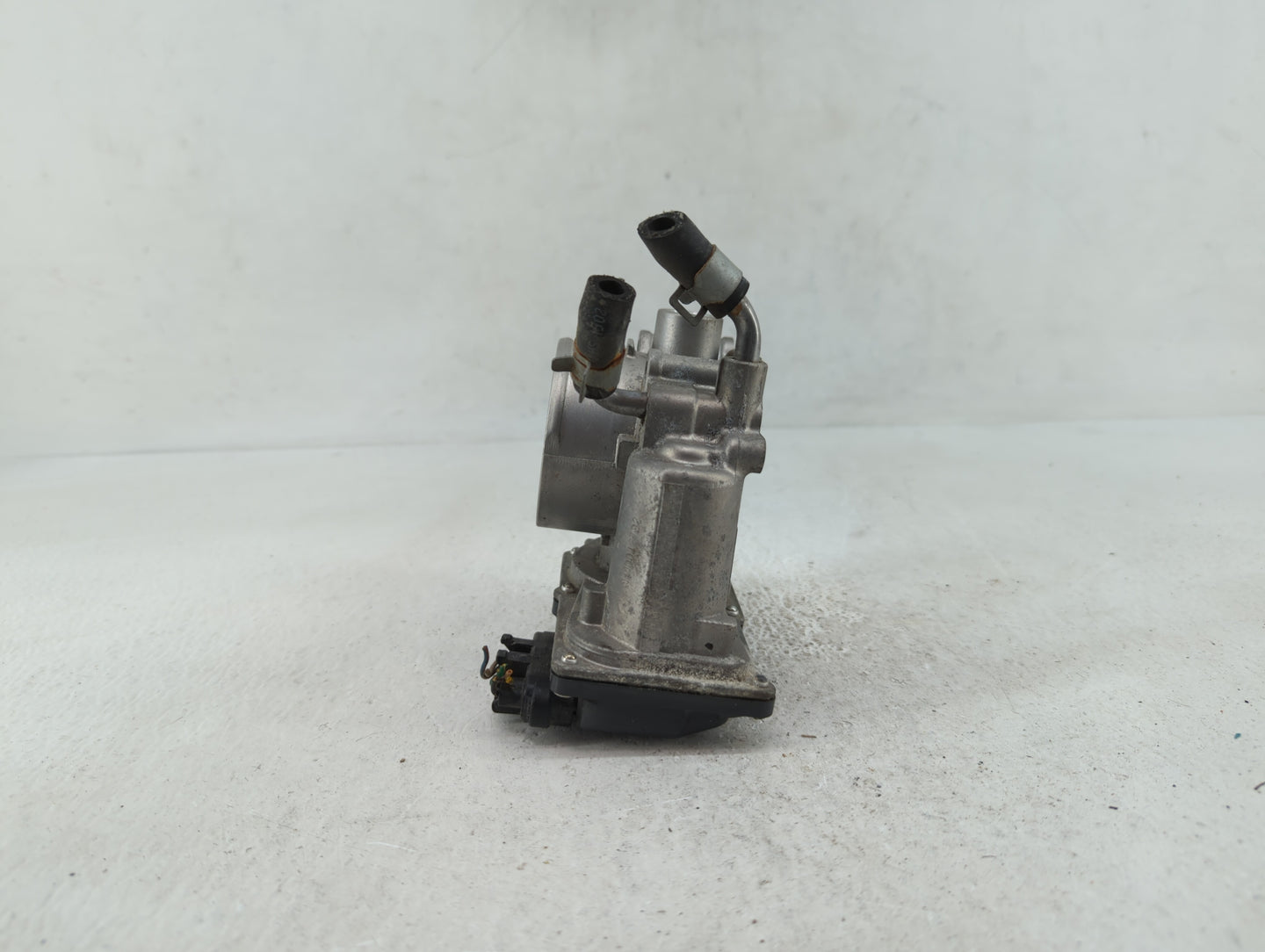 2014-2019 Kia Soul Throttle Body P/N:5323 10R05 35100-2E000, 1302150124 Fits Fits 2011 2012 2013 2014 2015 2016 2017 2018 20