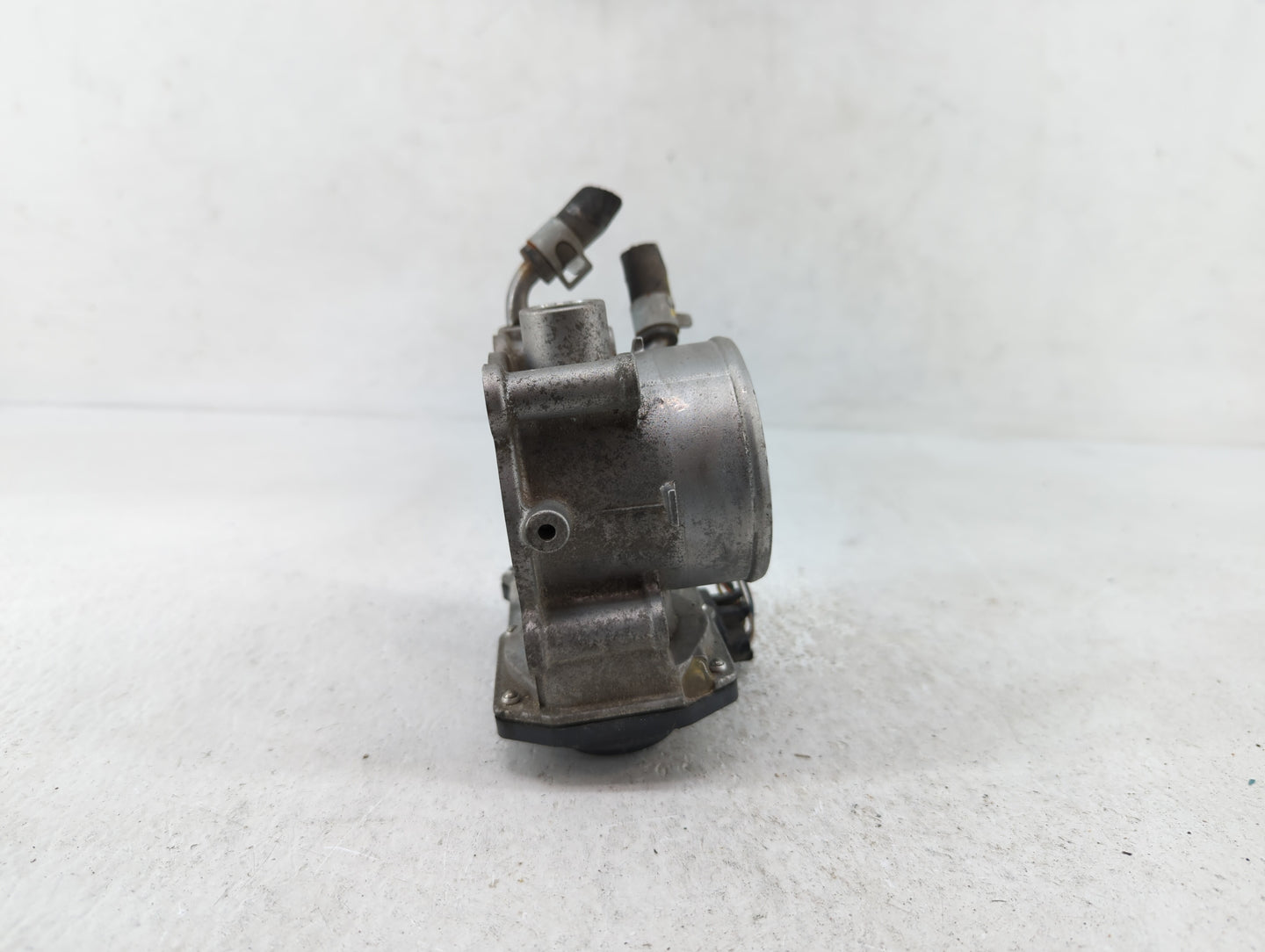 2014-2019 Kia Soul Throttle Body P/N:5323 10R05 35100-2E000, 1302150124 Fits Fits 2011 2012 2013 2014 2015 2016 2017 2018 20