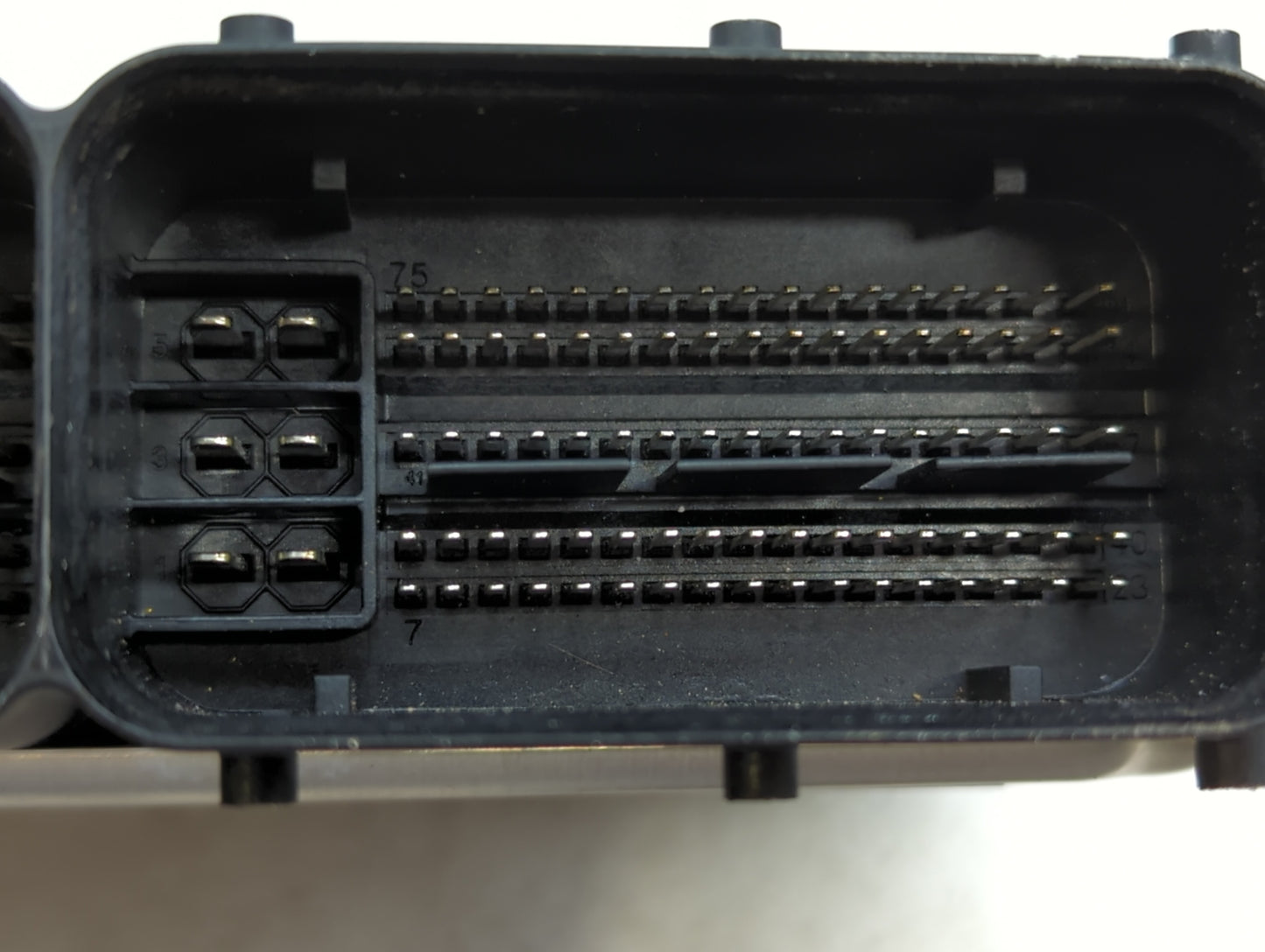 2015 Kia Soul PCM Engine Control Computer ECU ECM PCU OEM P/N:39133-2EHA3 39133-2EHA5, 39132-2EHA5 Fits OEM Used Auto Parts 