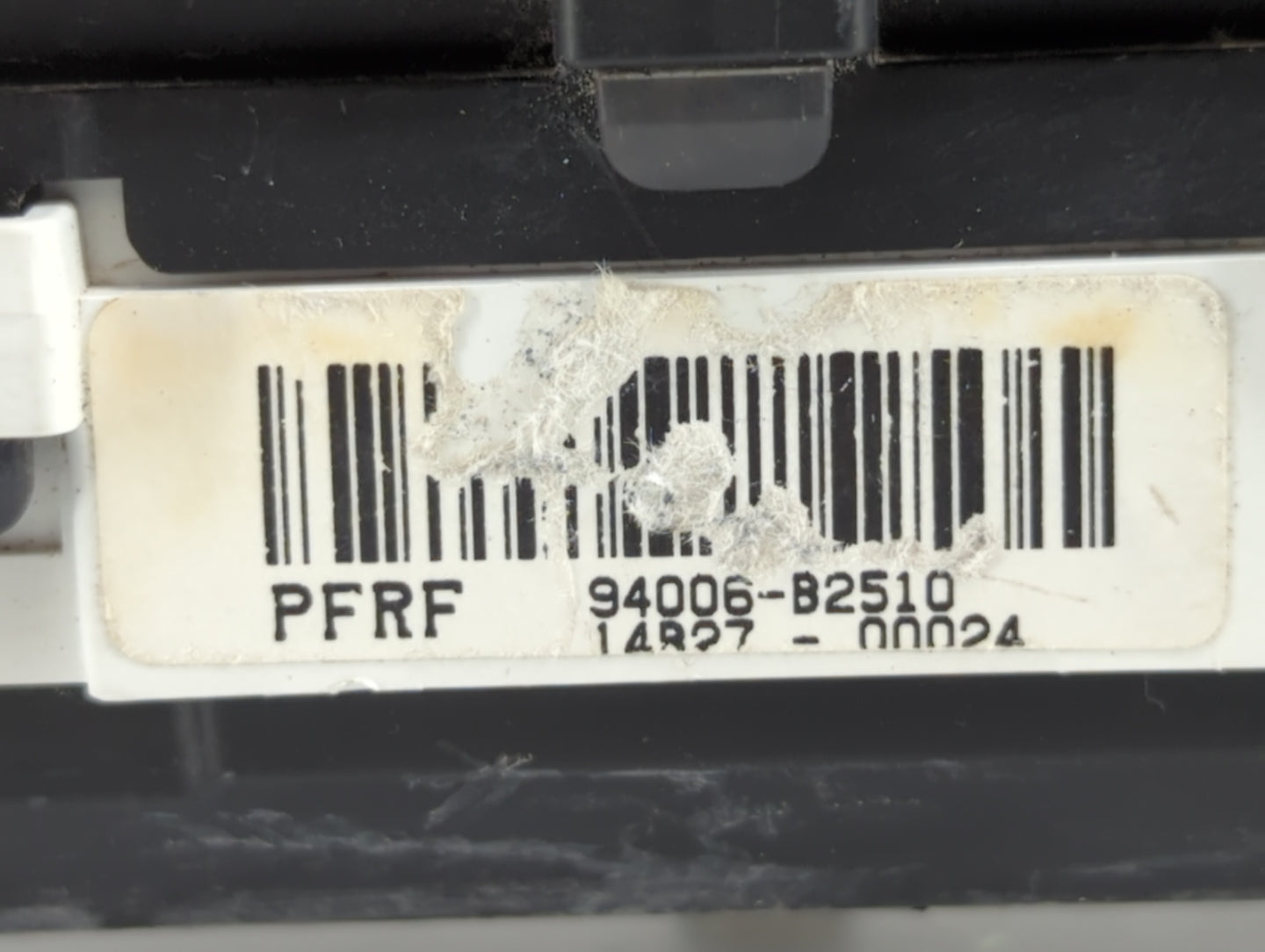 2014-2015 Kia Soul Instrument Cluster Speedometer Gauges P/N:94006-B2510 94006-B2520 Fits Fits 2014 2015 OEM Used Auto Parts