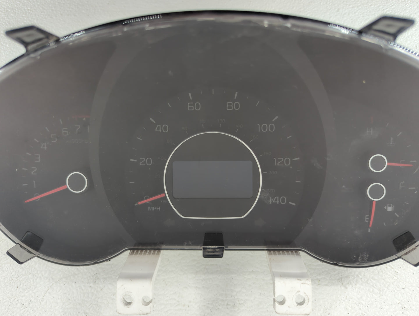 2014-2015 Kia Soul Instrument Cluster Speedometer Gauges P/N:94006-B2510 94006-B2520 Fits Fits 2014 2015 OEM Used Auto Parts
