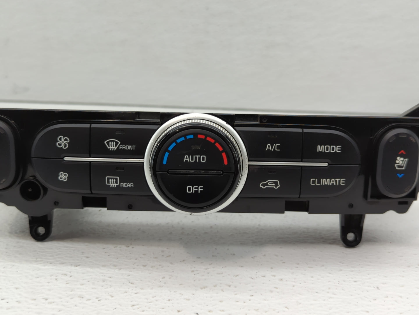 2014-2016 Kia Soul Climate Control Module Temperature AC/Heater Replacement P/N:97250-B2GS0 97250-B2XXX Fits Fits 2014 2015 