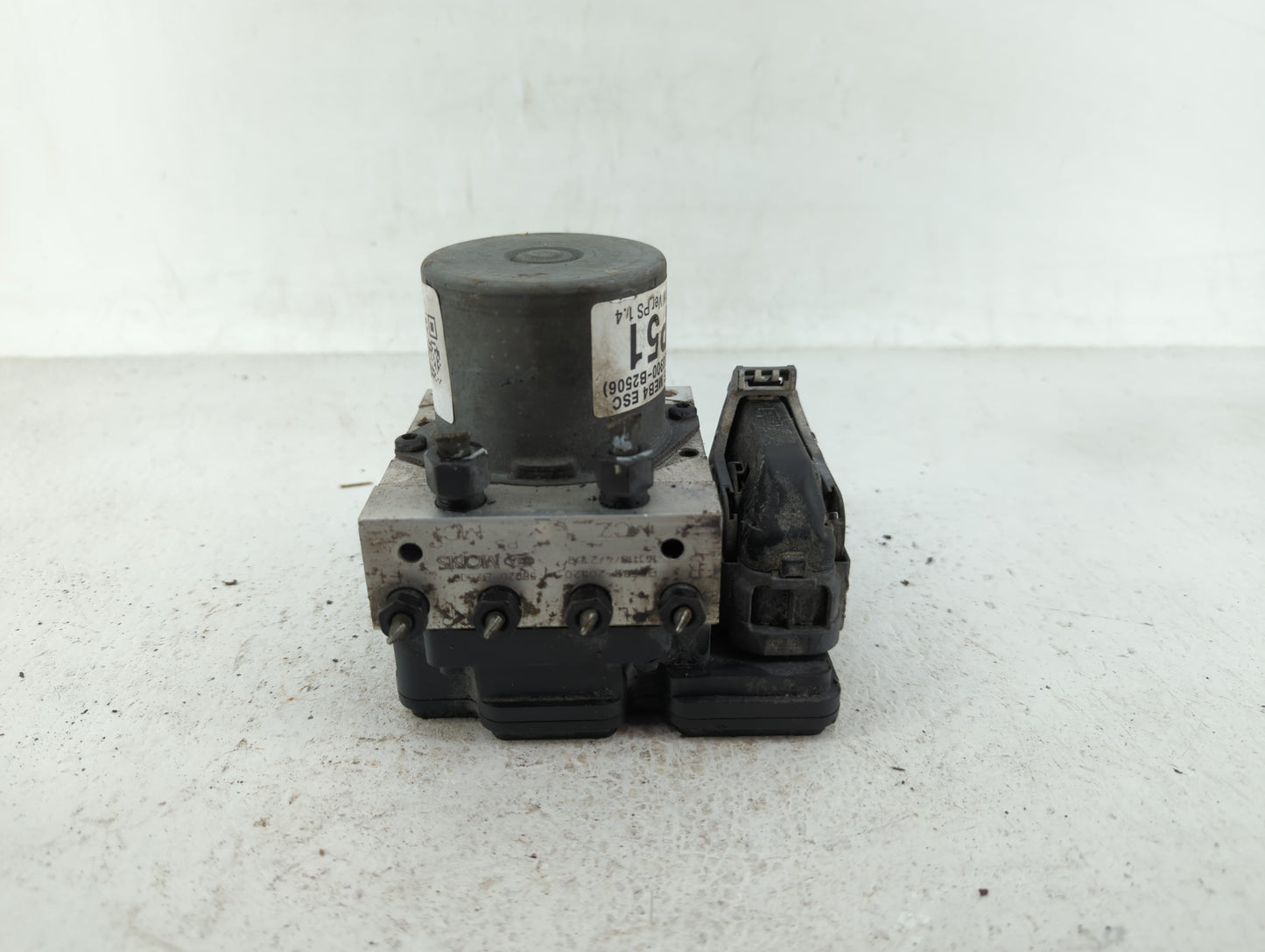 2014-2015 Kia Soul ABS Pump Control Module Replacement P/N:58900-B2506 58929-B2506, 58920-B2506 Fits Fits 2014 2015 OEM Used