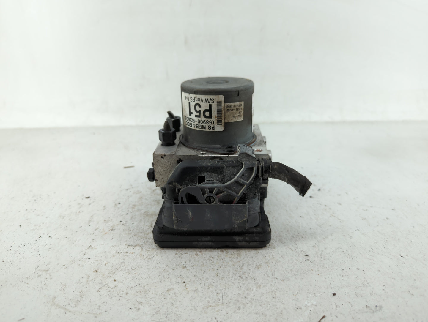 2014-2015 Kia Soul ABS Pump Control Module Replacement P/N:58900-B2506 58929-B2506, 58920-B2506 Fits Fits 2014 2015 OEM Used