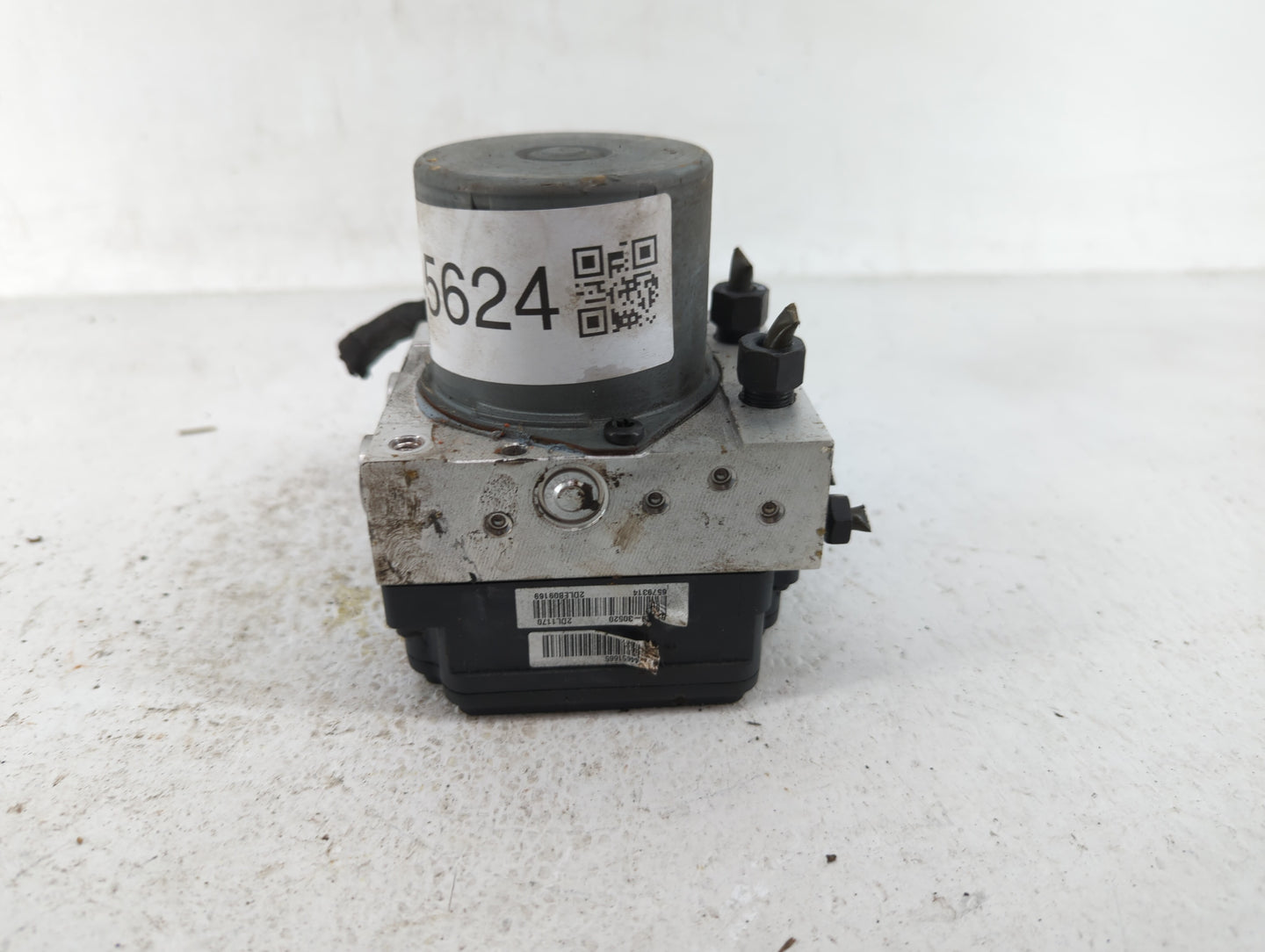 2014-2015 Kia Soul ABS Pump Control Module Replacement P/N:58900-B2506 58929-B2506, 58920-B2506 Fits Fits 2014 2015 OEM Used