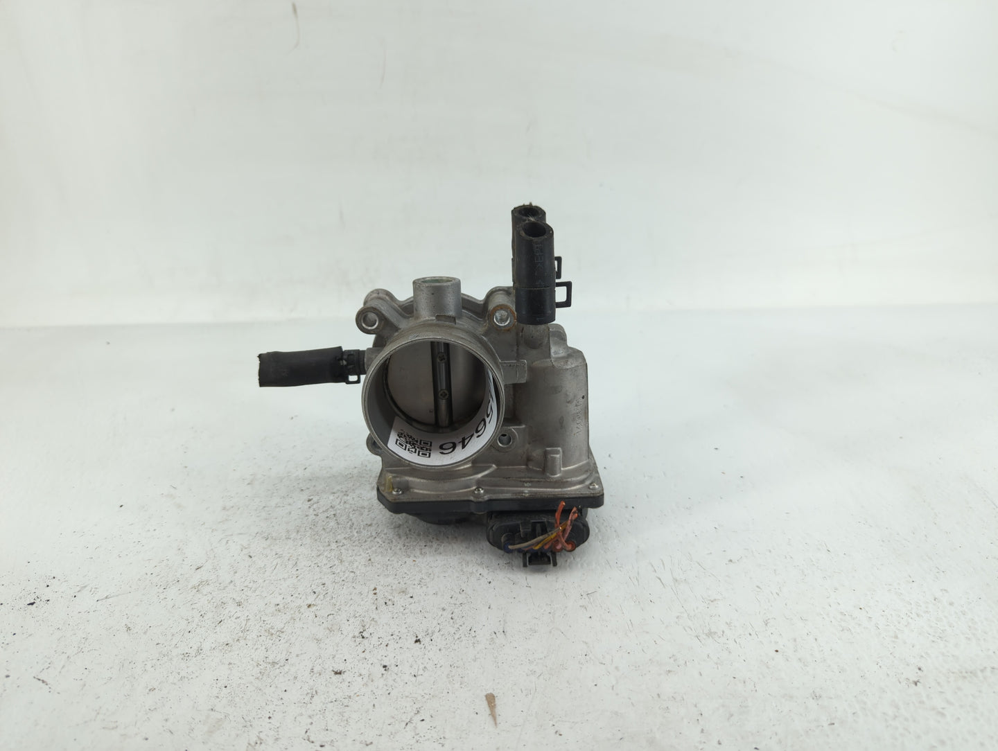 2012-2019 Kia Soul Throttle Body P/N:35100-2B300 Fits Fits 2012 2013 2014 2015 2016 2017 2018 2019 OEM Used Auto Parts - Oem