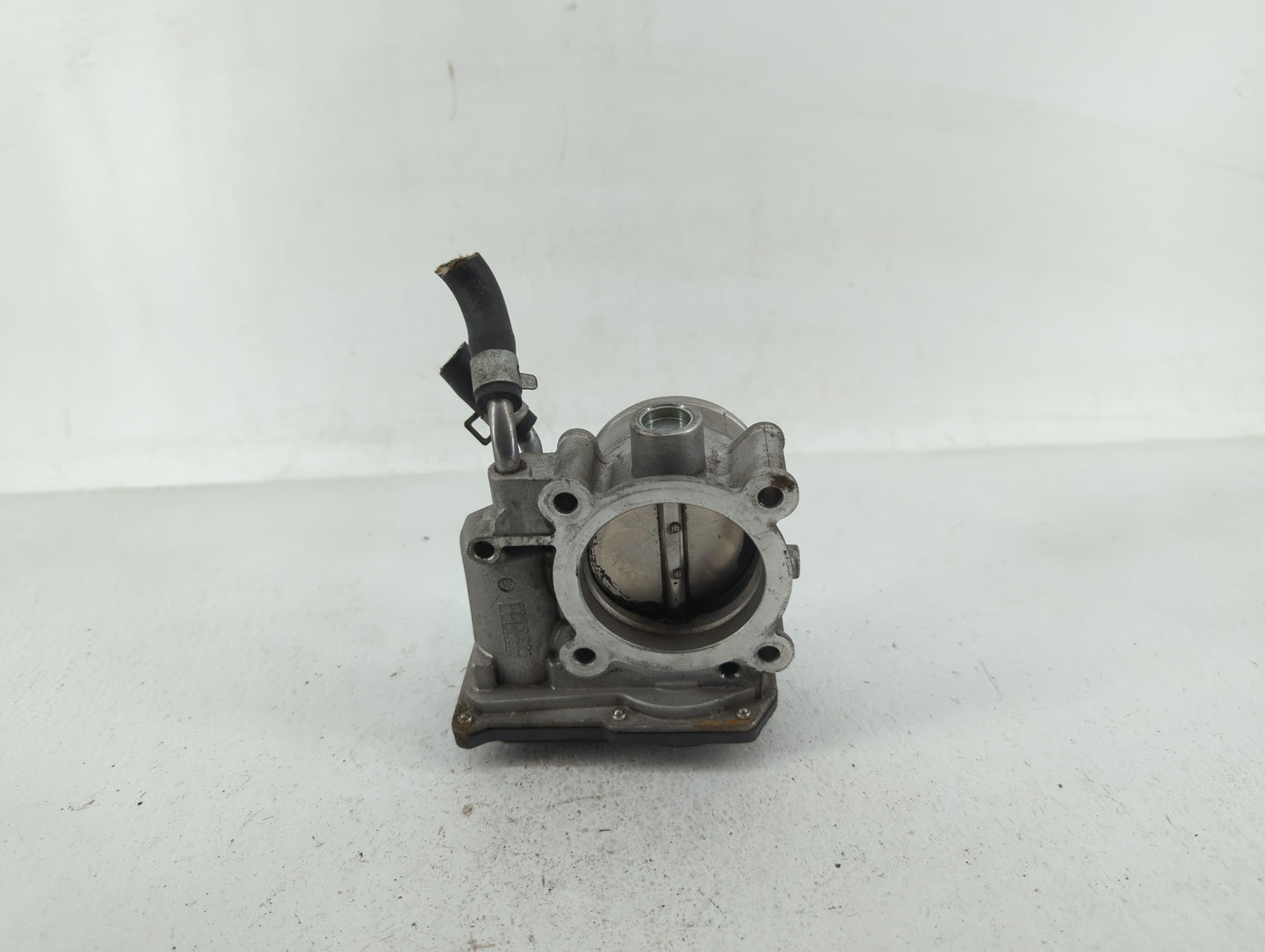 2014-2019 Kia Soul Throttle Body P/N:35100-2E000 35100-2E710 Fits Fits 2011 2012 2013 2014 2015 2016 2017 2018 2019 2020 202