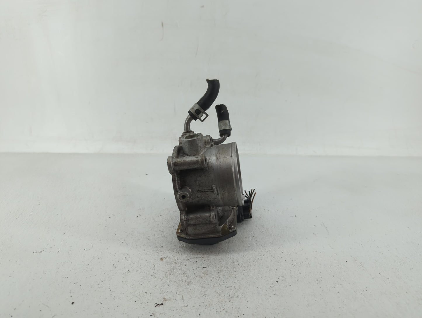 2014-2019 Kia Soul Throttle Body P/N:35100-2E000 35100-2E710 Fits Fits 2011 2012 2013 2014 2015 2016 2017 2018 2019 2020 202