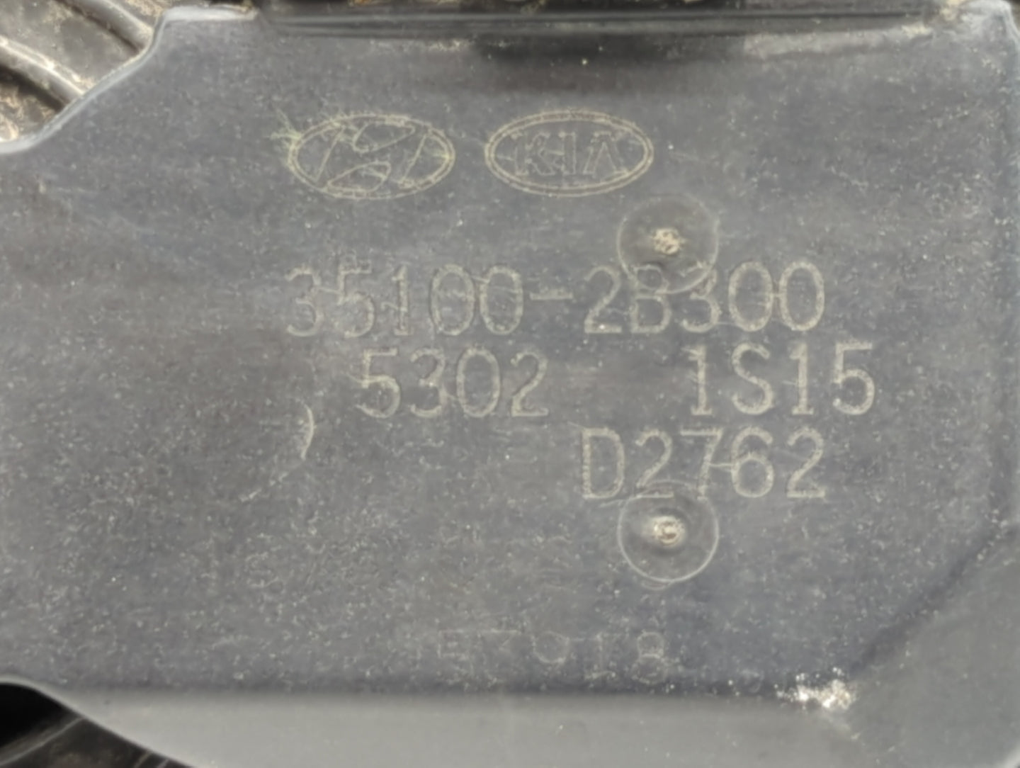 2012-2019 Kia Soul Throttle Body P/N:35100-2B300 Fits Fits 2012 2013 2014 2015 2016 2017 2018 2019 OEM Used Auto Parts - Oem