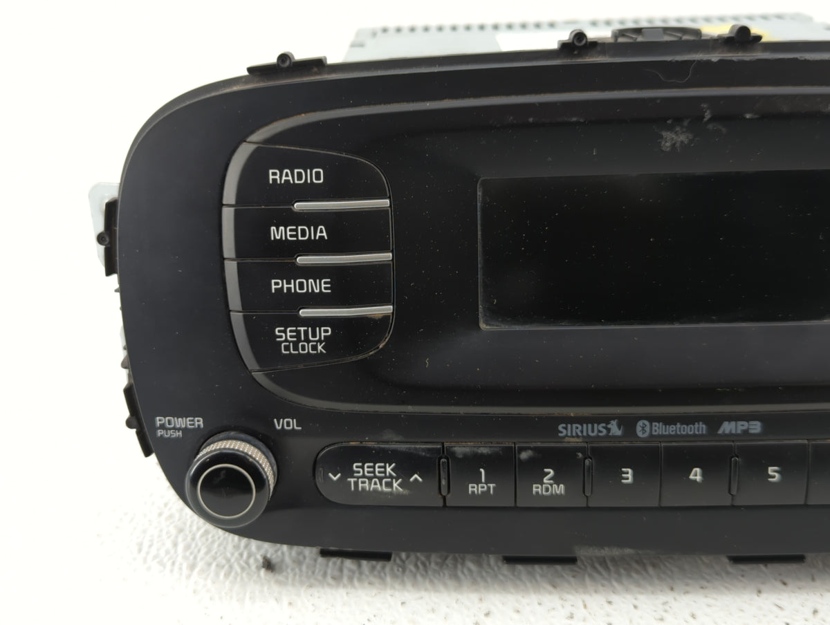 2014-2016 Kia Soul Am Fm Cd Player Radio Receiver 477299 - Oemusedautoparts1.com