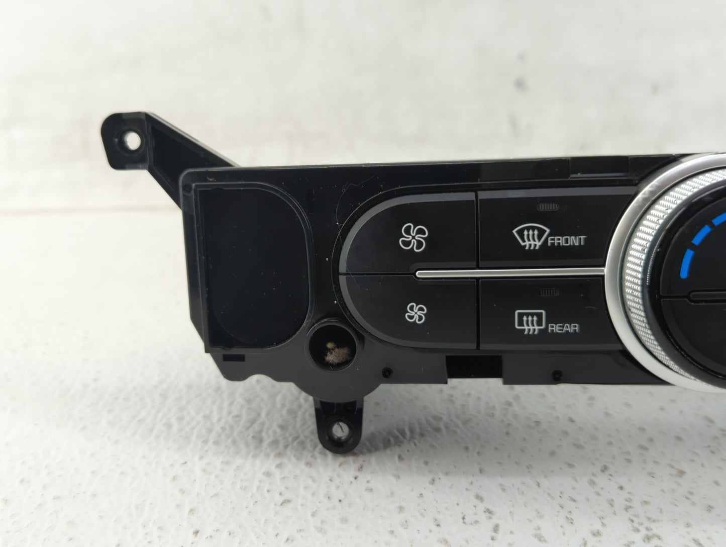 2014-2016 Kia Soul Climate Control Module Temperature AC/Heater Replacement P/N:97250-B2GQ0CA Fits Fits 2014 2015 2016 OEM U